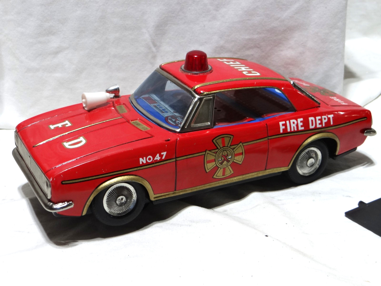 Vintage 1967 Chevrolet Camaro Batt Op Tin Toy Car “Modern Toys” Fire Dept Japan