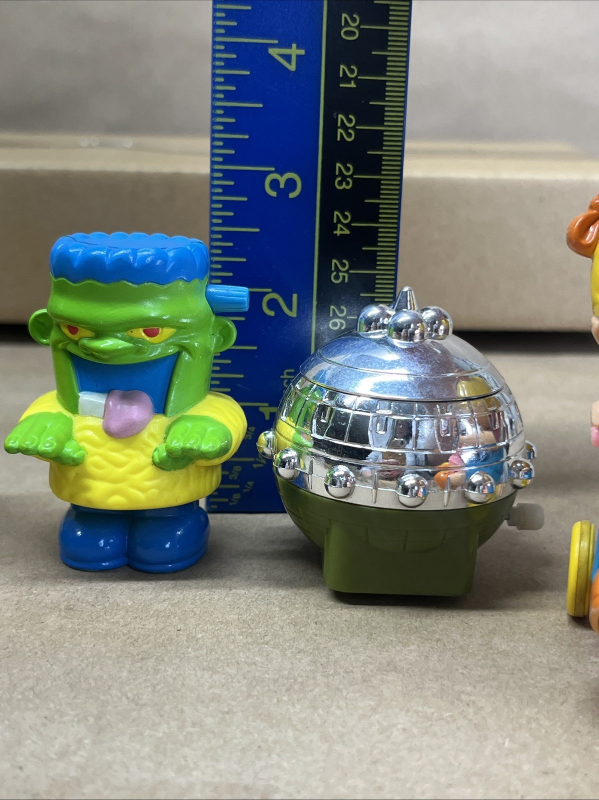 Lot of Wind Up Toys Vintage TOMY Hardee’s E.T. Panda Monster Pineapple READ