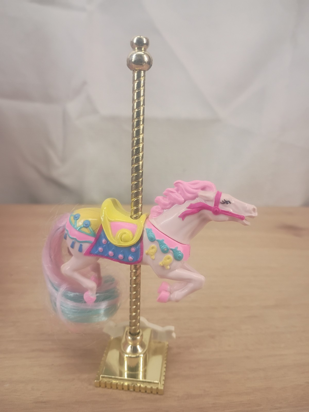 Vintage 1989 Matchbox Musical Carousel Complete With 10 Horses READ