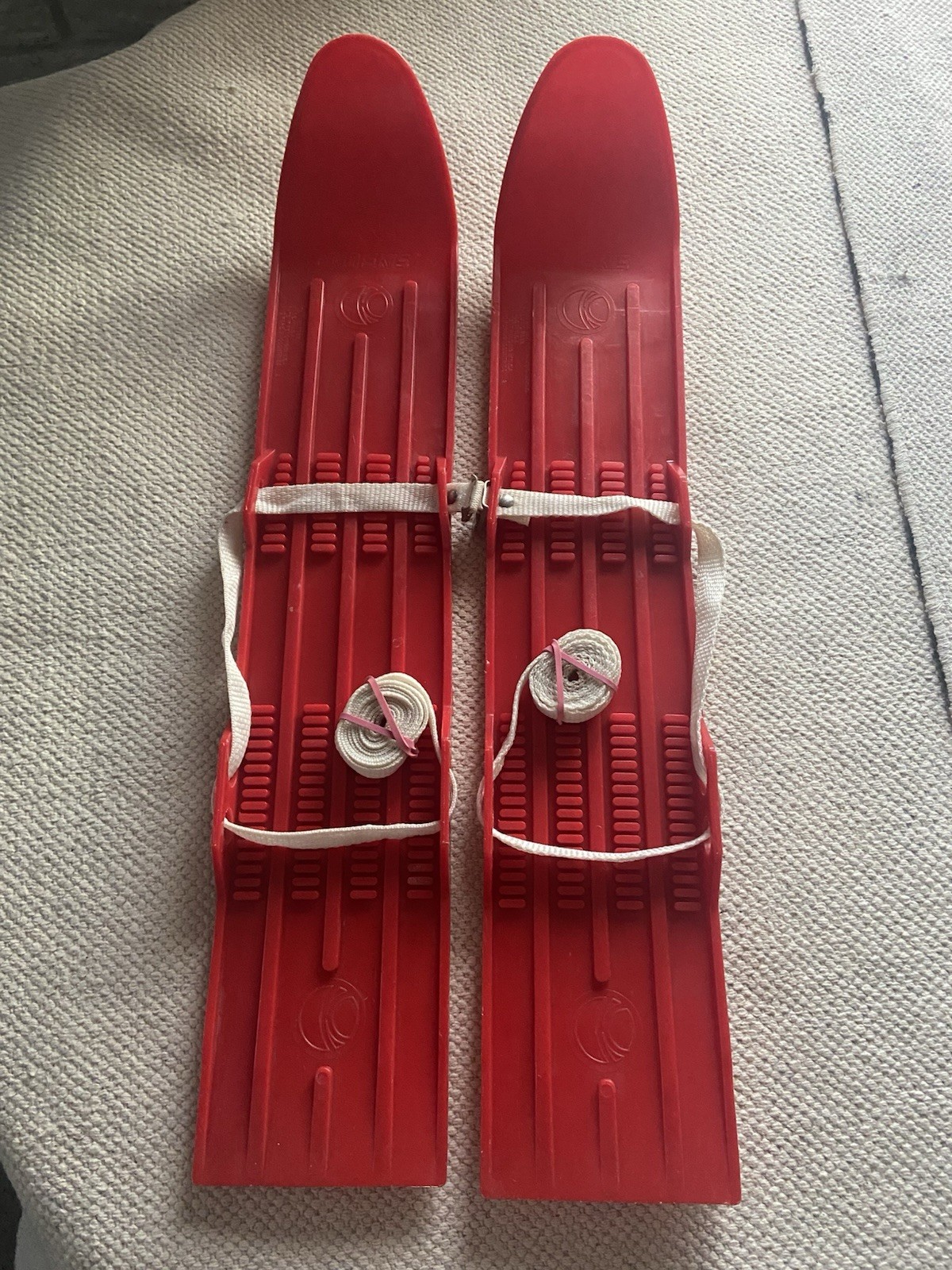 K-tel Fun Skis (pair) Children No Poles. Red Plastic. Vintage 1975.
