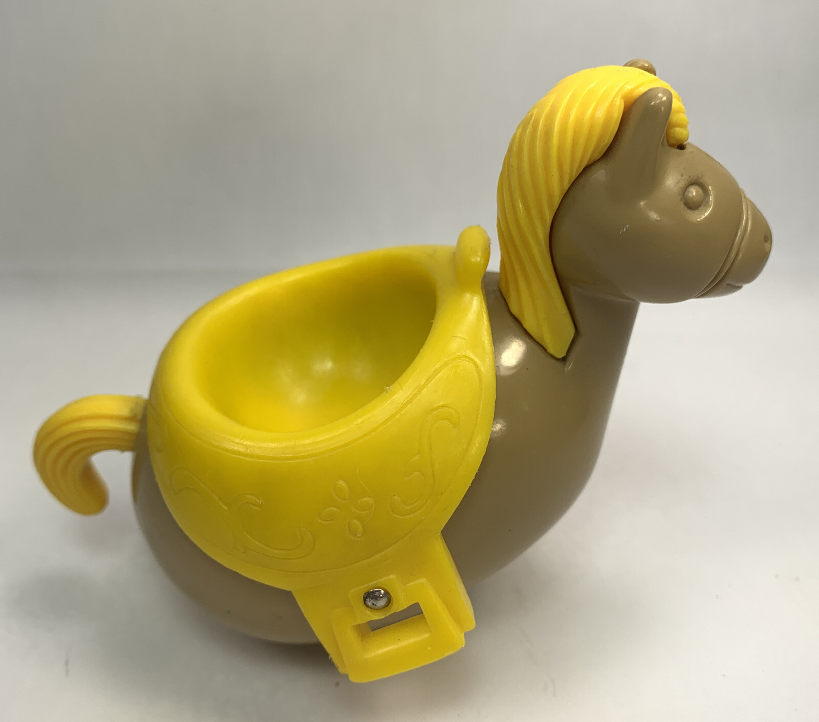 RARE Weebles West Hasbro Tan Horse Yellow Saddle Variant Not common Figure