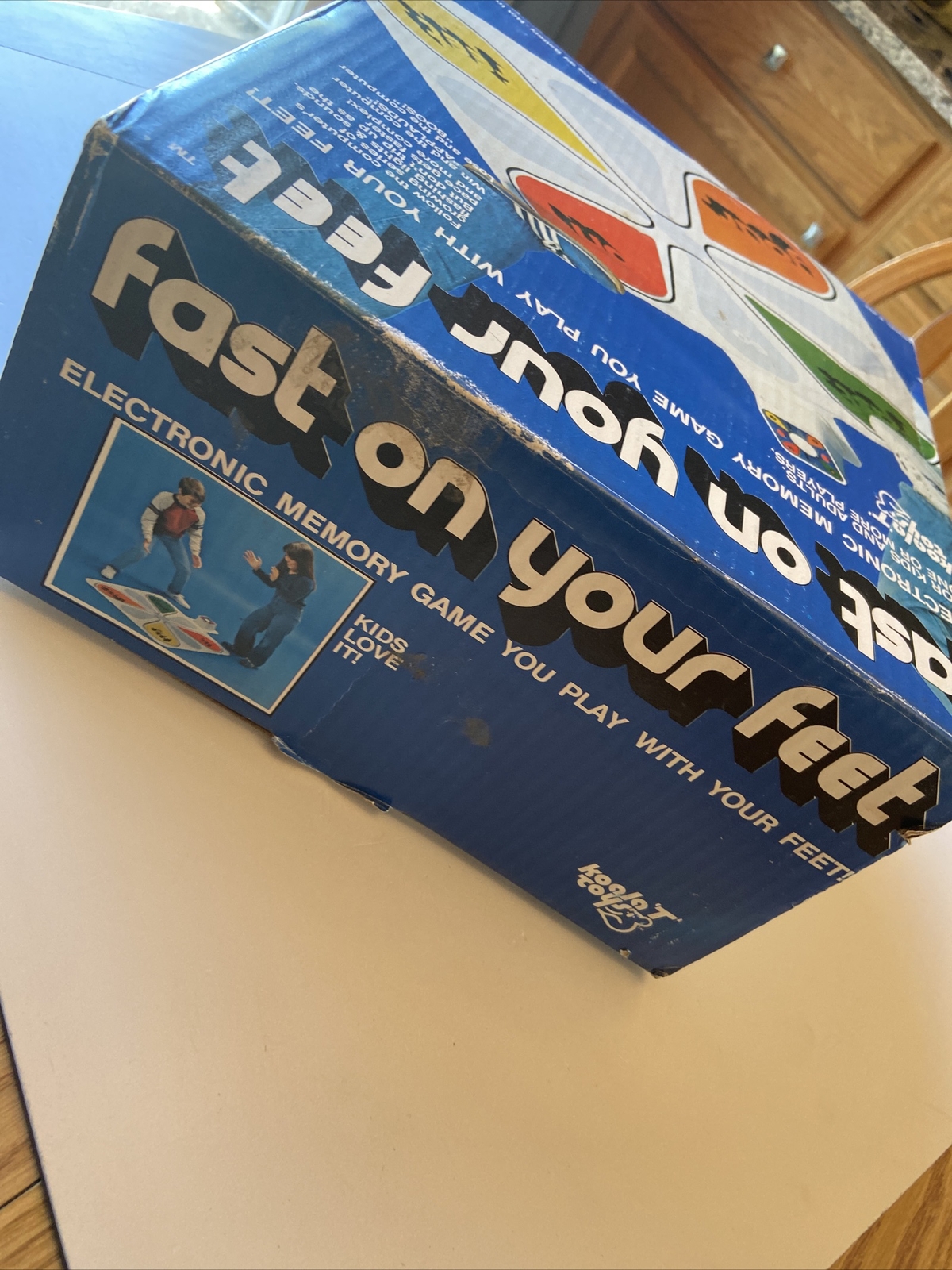 NOS Vintage 1980’s KOALA ‘T’ TOYS FAST ON YOUR FEET ELECTRONIC MEMORY GAME