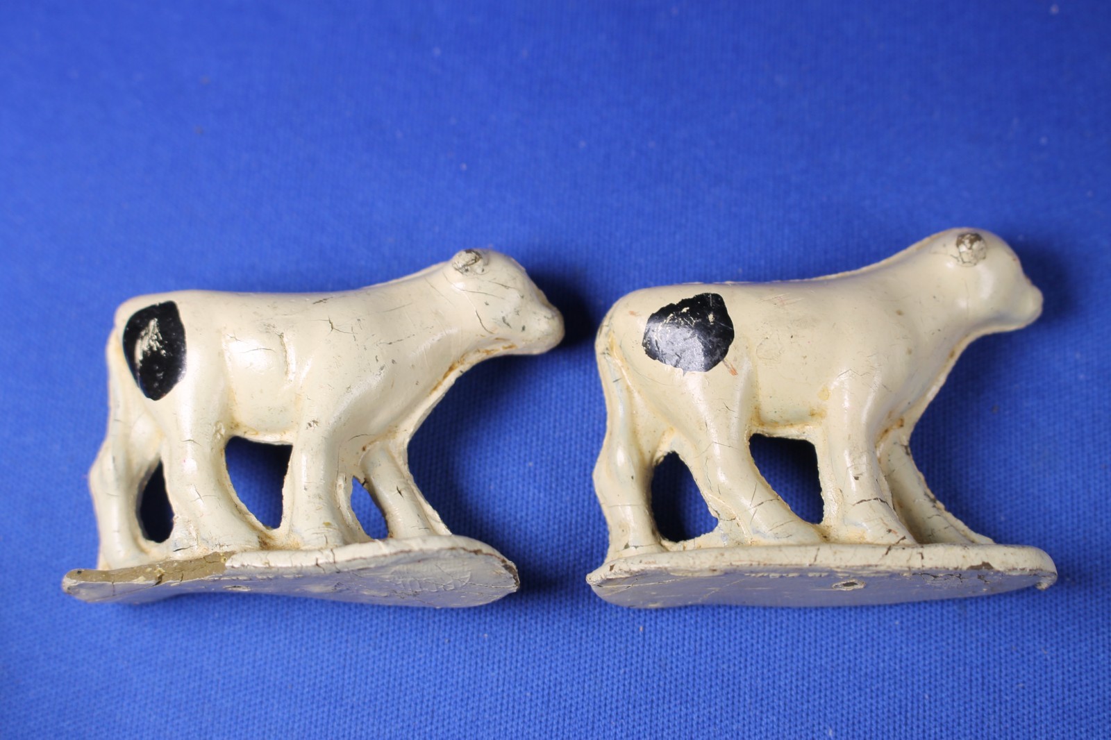 Standard Gauge Prewar Composite Farm Animals (5) – Good Condition