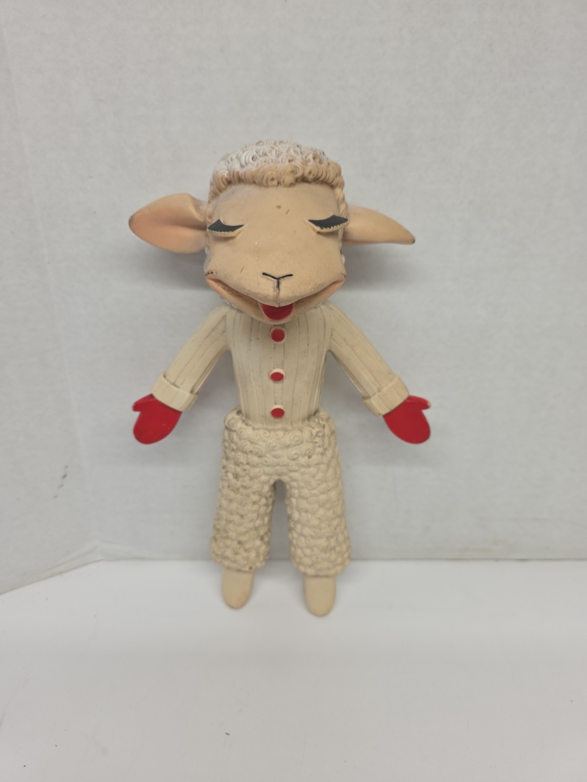 Rare 1962 LAMBCHOP Tarcher Productions Inc TV Character Full Plastic Sqeek Toy