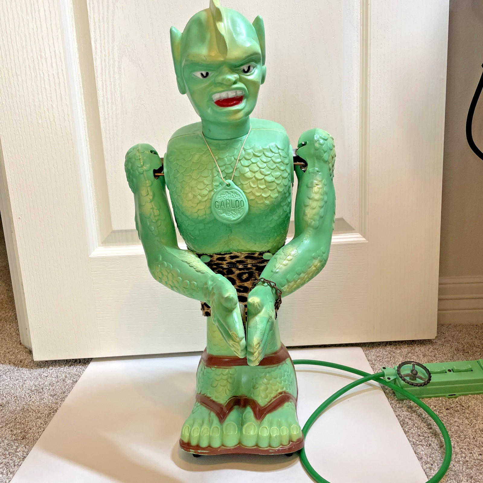 Vintage 1961 23″ Original Marx The Great Garloo Battery Operated Toy – AS IS