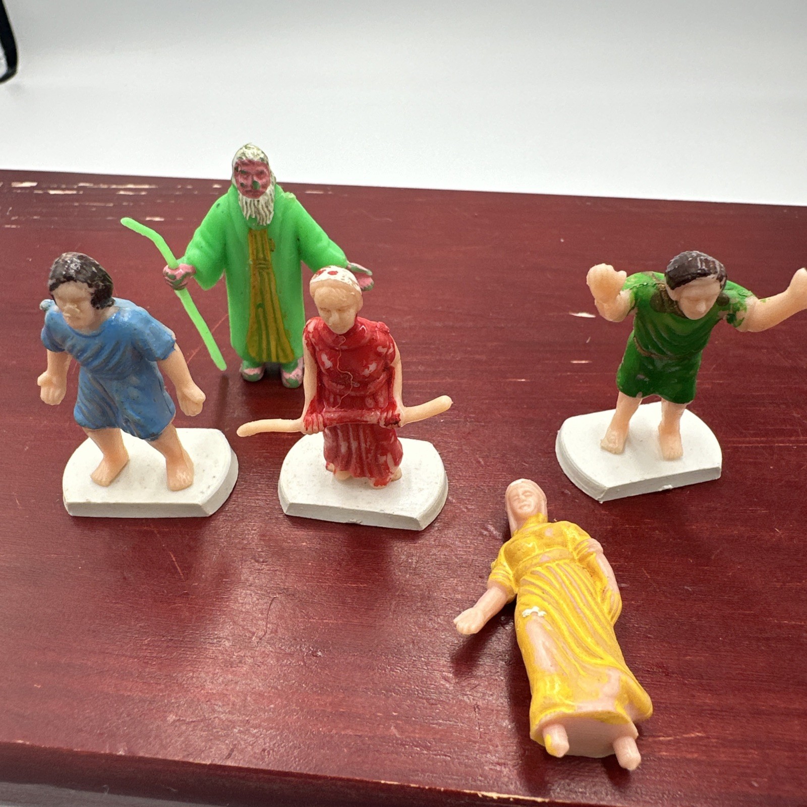 Vintage Miniature Bible Figures People (5) Made In Hong Kong Figurine