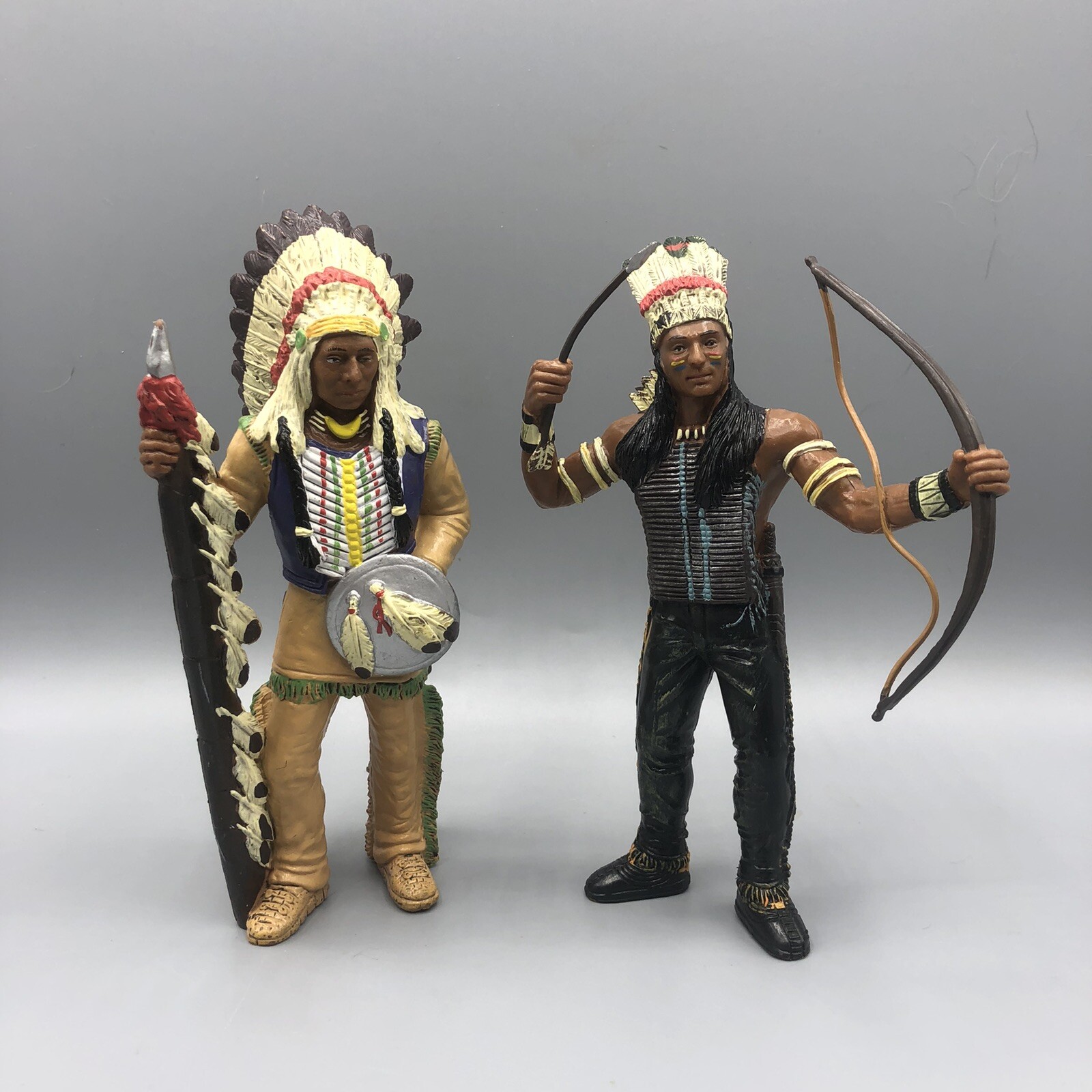 VTG AAA Chief & Warrior Native American Indian Fighter Figure Set Of 2