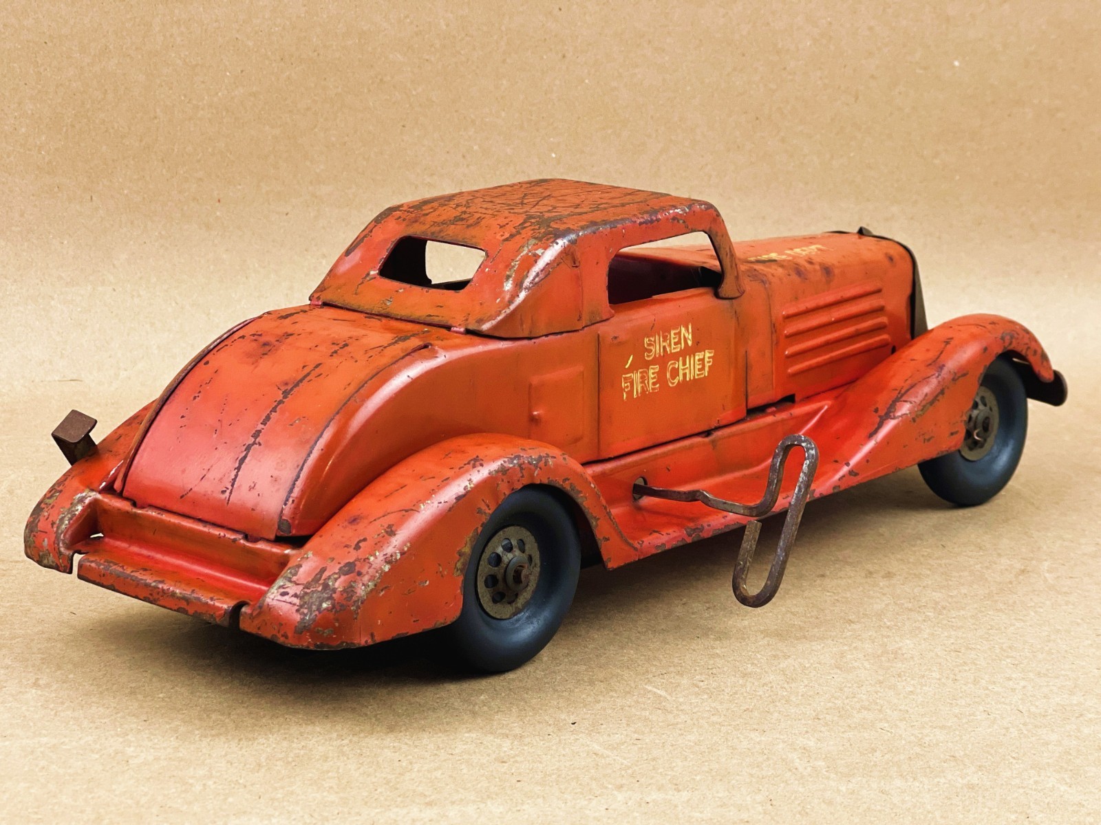VTG 1930s Marx Siren Fire Chief coupe, steel metal wind up toy car, working