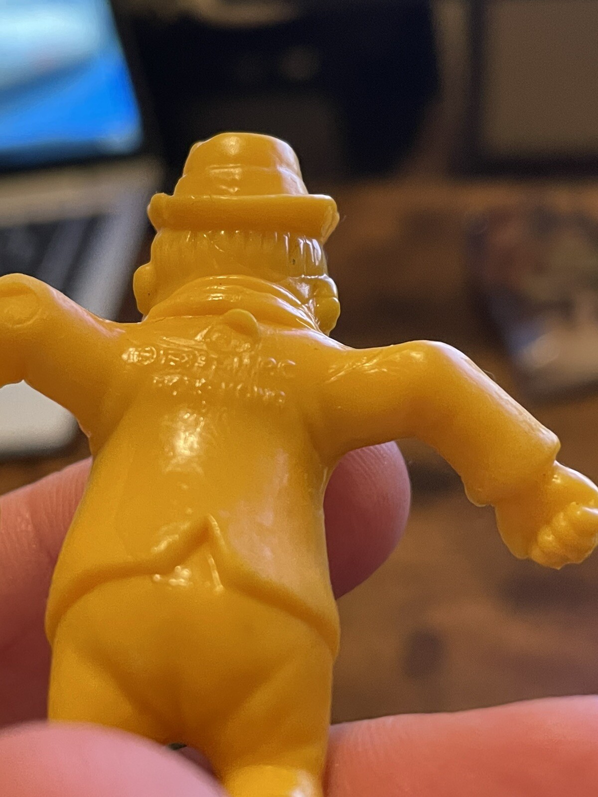 Laurel and Hardy Yellow Rubber Erasers 1983 Hong Kong New!