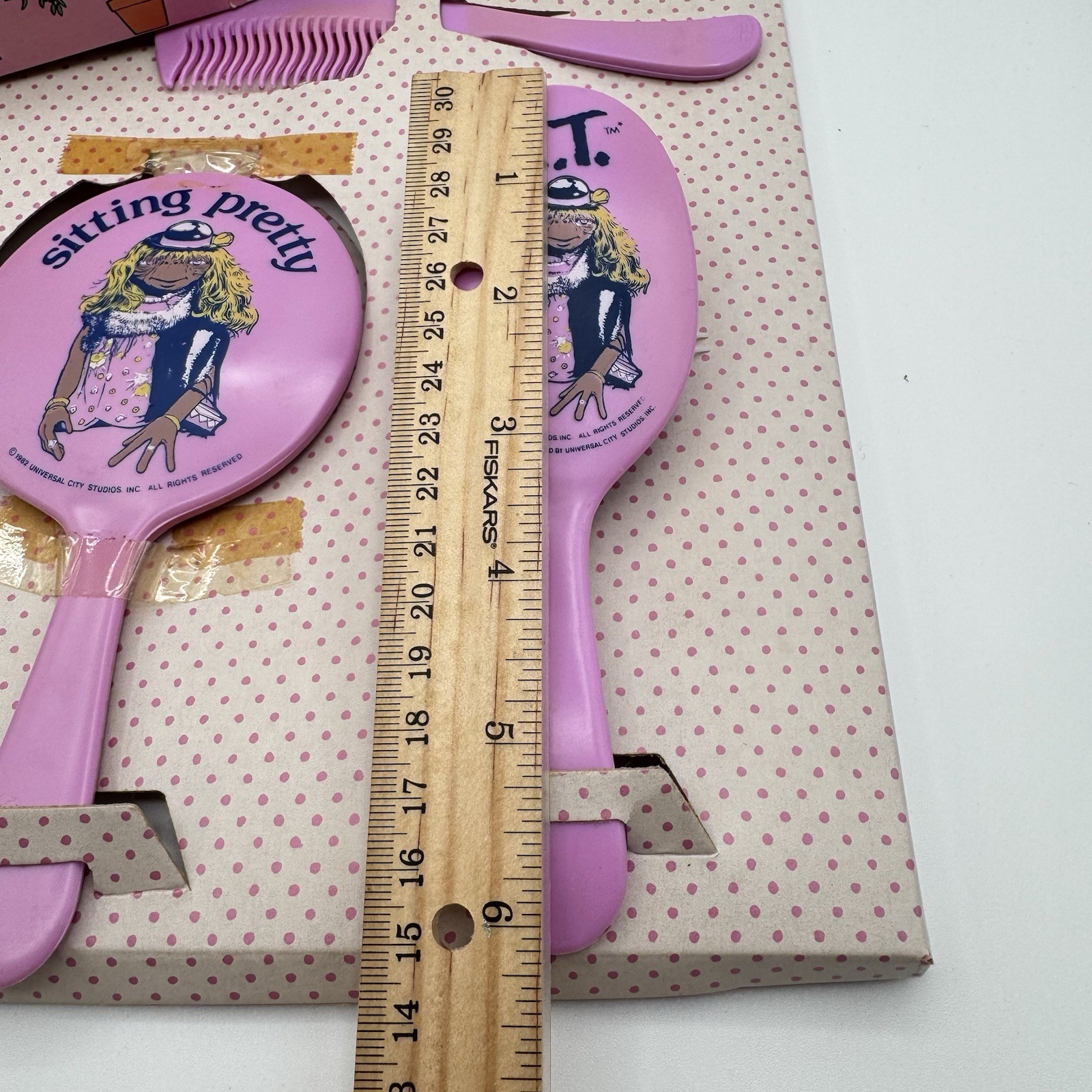 E.T. The Extraterrestrial Comb, Brush & Mirror Set in Box 1982 Universal Vintage