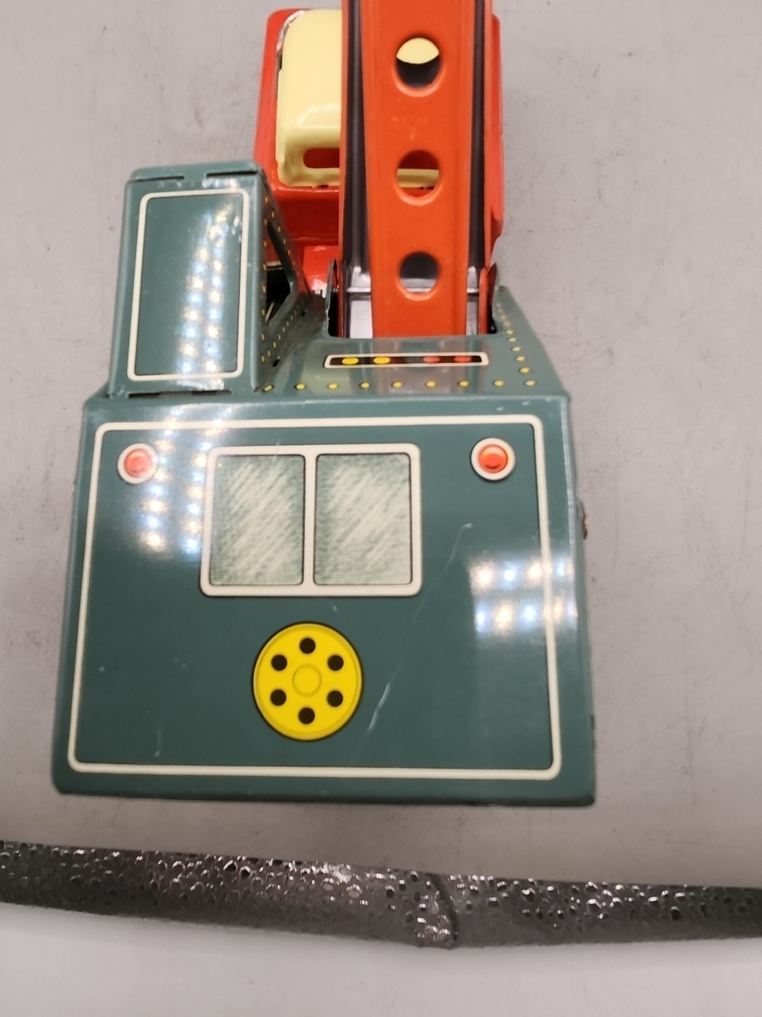 Vintage Tin Litho Daiya 267 Power Shovel Excavator Toy Friction Truck Excellent