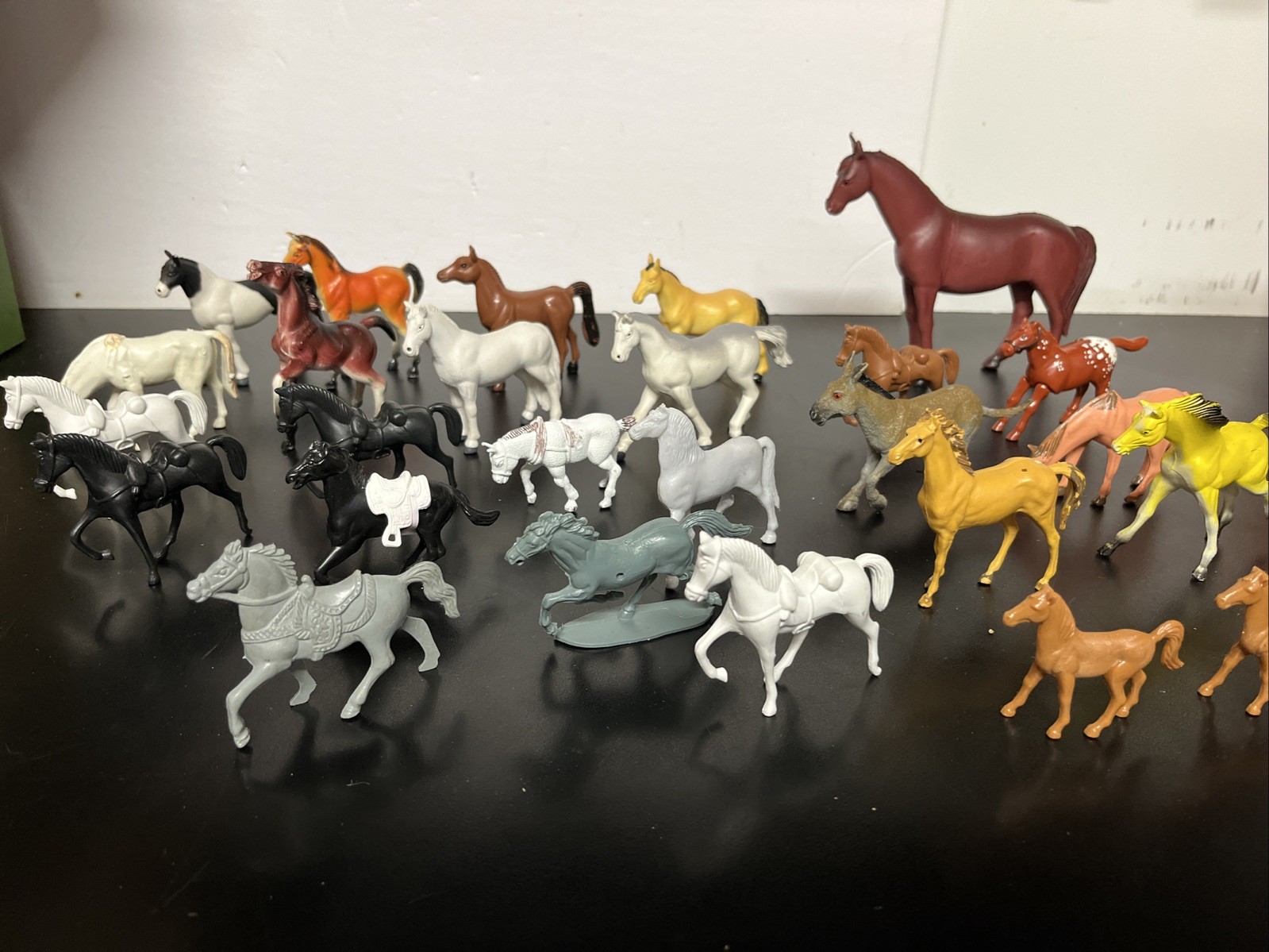 Vintage Plastic & Rubber Toy Horses Lot 1970s 1980s 1990s W5