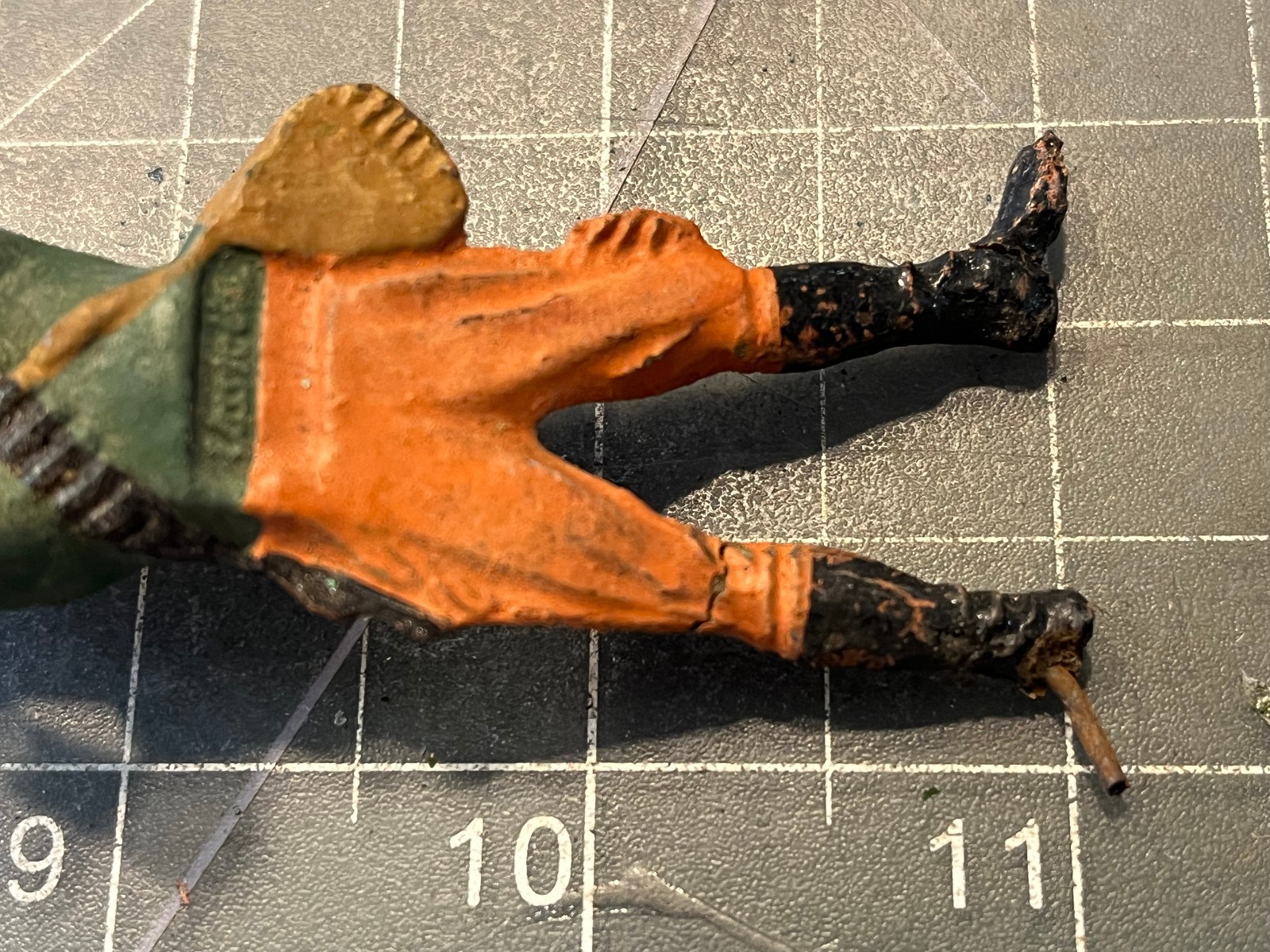 Vintage Cowboy Rifleman Plastic Prone Laying Down Toy Figure 3″ Long+Rifile LotH