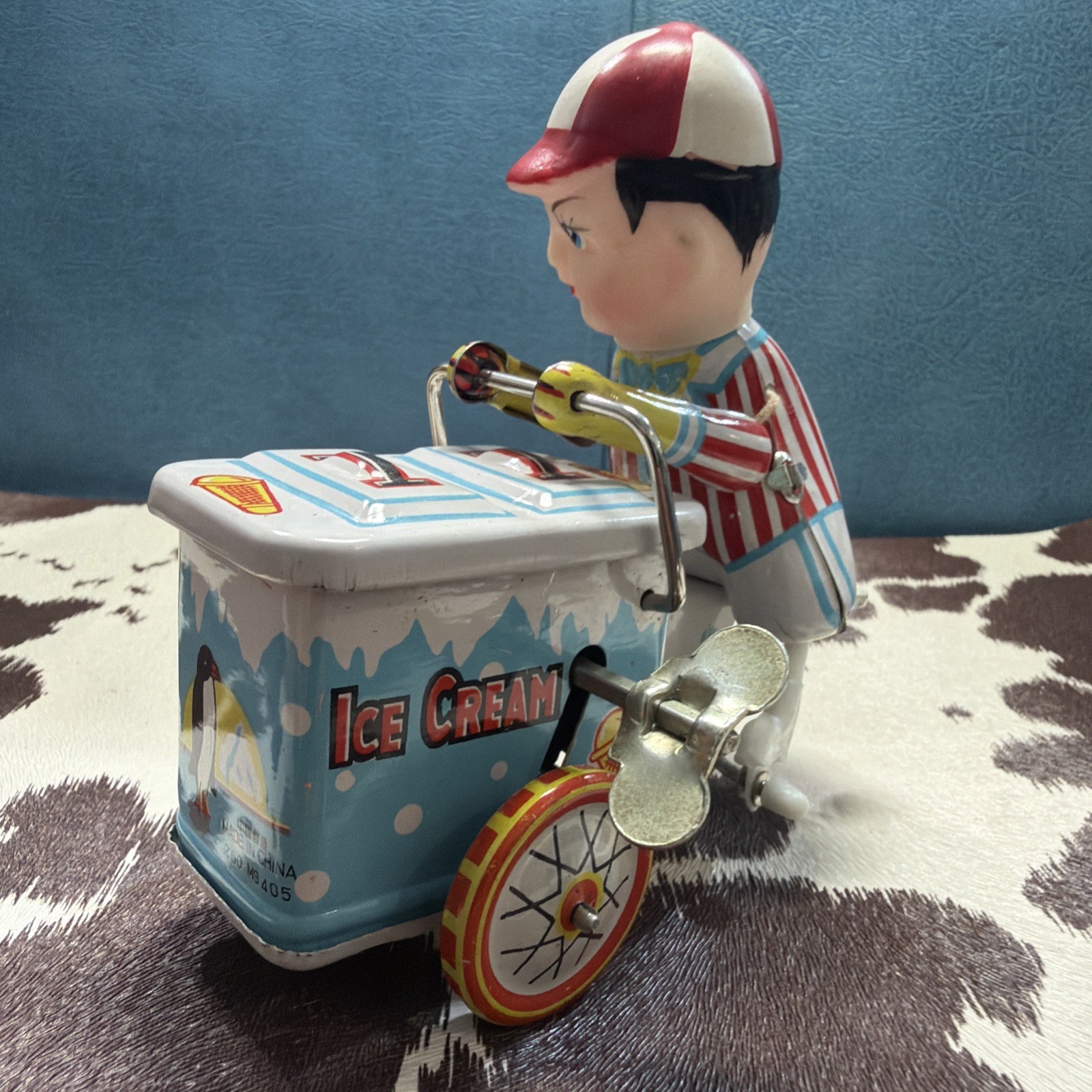 Vintage Tin Litho Ice Cream Vendor Tricycle Wind Up Toy China Working (B2)