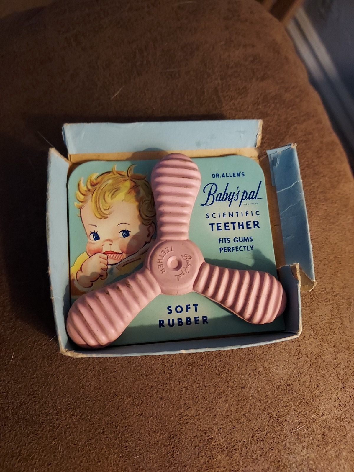 BABY TEETHER, DR ALLEN’S BABY’S PAL SCIENTIFIC TEETHER, VINTAGE, NOS