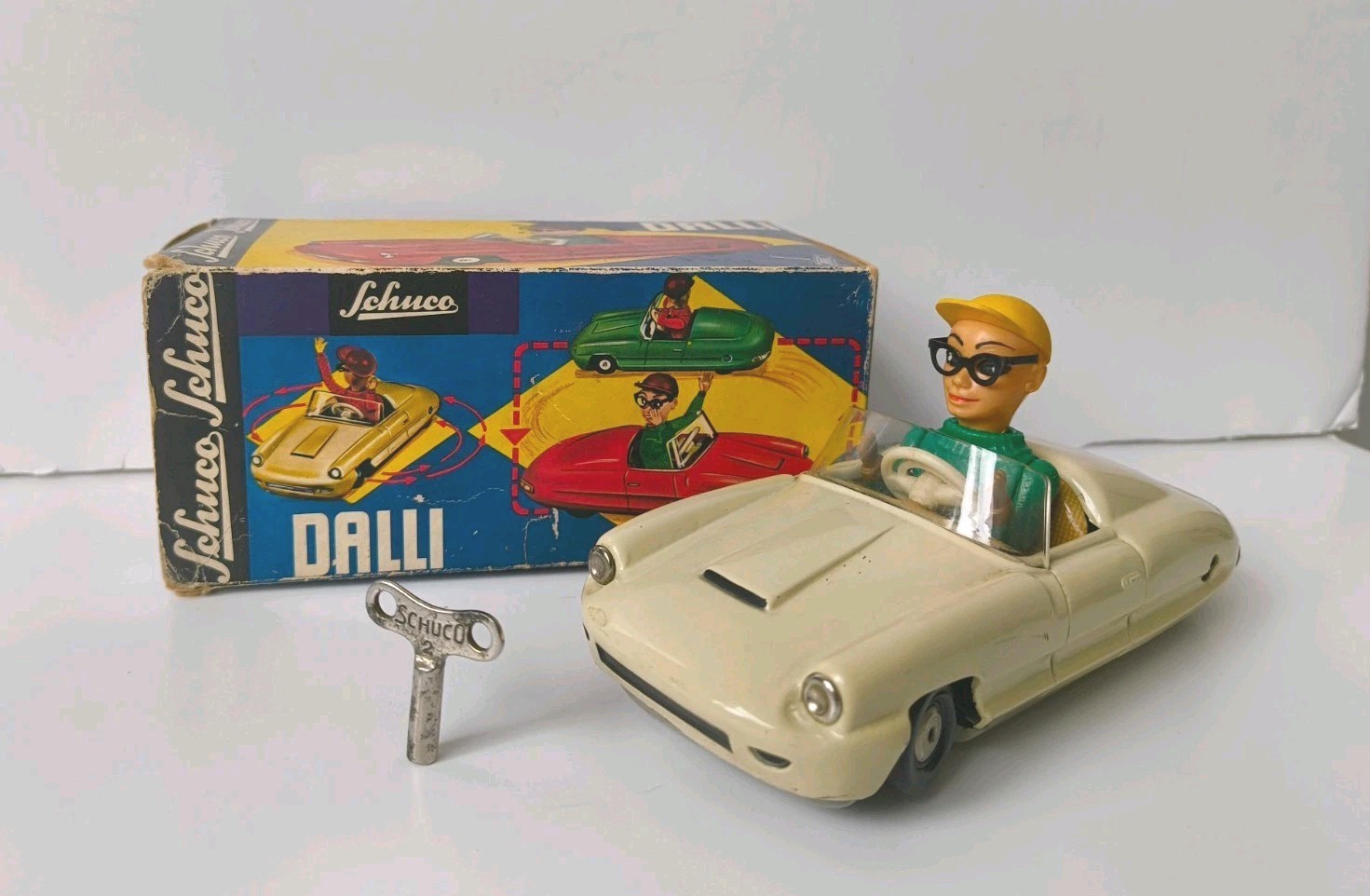 Vintage Schuco Dalli 1011 Alfa Romeo car .Clockwork windup toy, Germany 1960’s