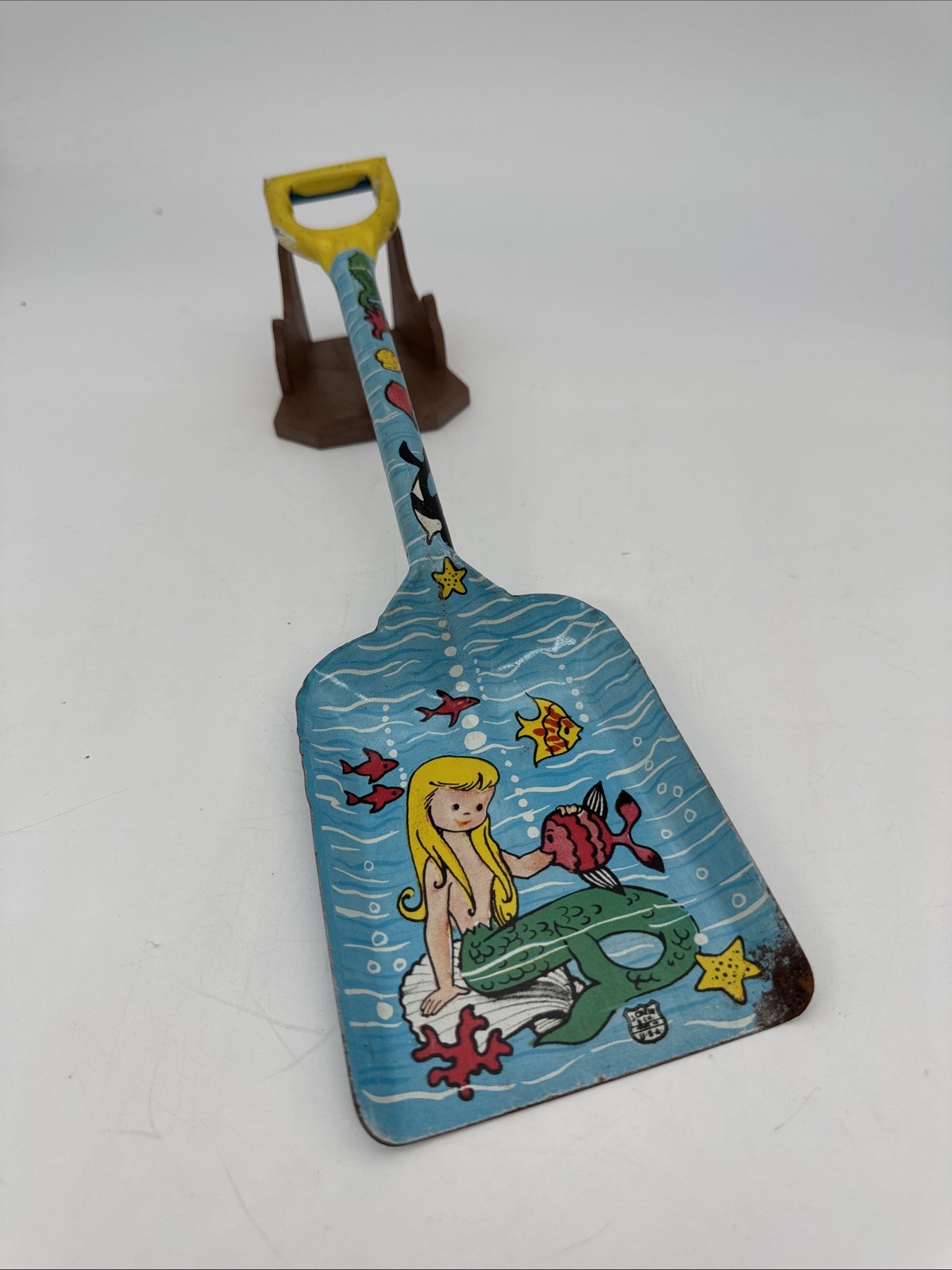 Vintage J. Chein Tin Litho Metal Sand Shovel Mermaid Fish Shells Good Condition