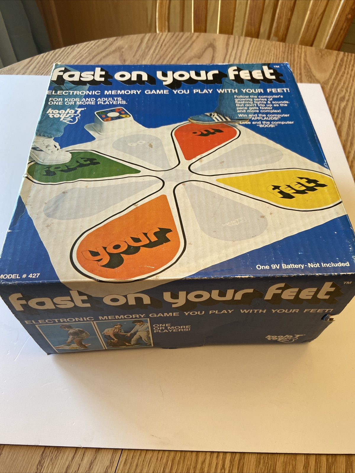 NOS Vintage 1980’s KOALA ‘T’ TOYS FAST ON YOUR FEET ELECTRONIC MEMORY GAME