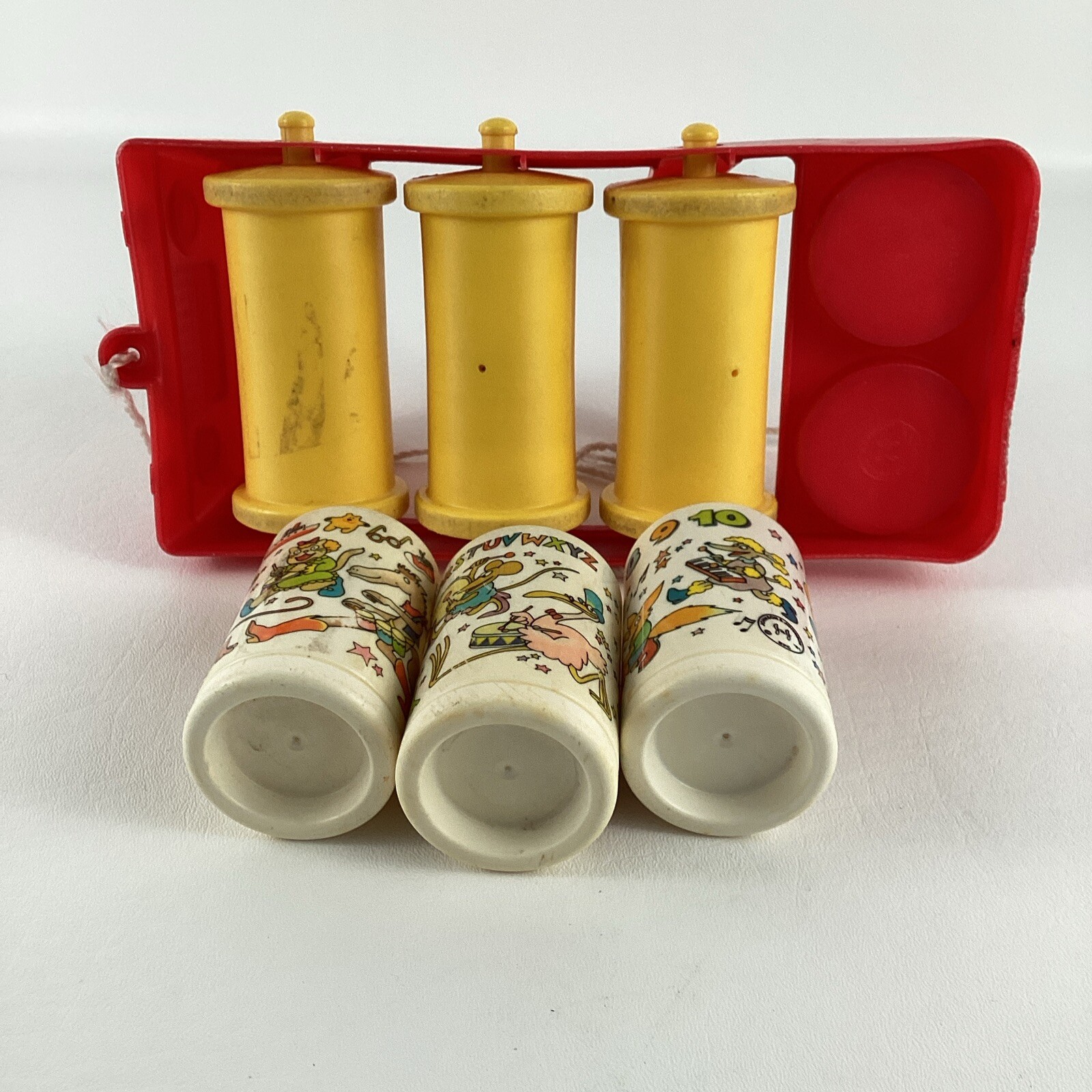 Johnson & Johnson Rhythm Roller Pull Toy Rattle Truck Toddler Vintage 1981