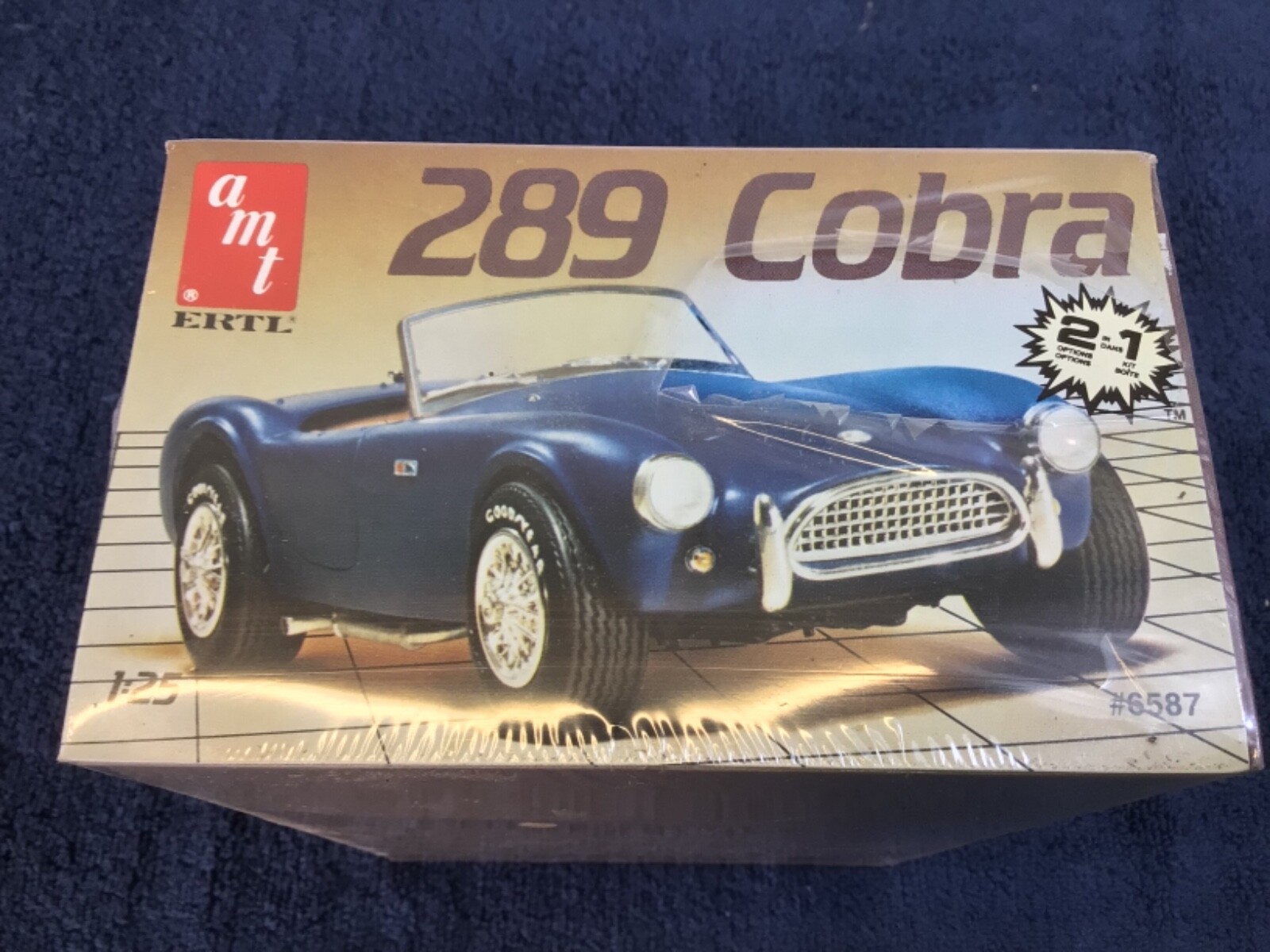 Vintage Sealed AMT ERTL Ford 1963 289 Cobra 1/25 Model Kit 6587