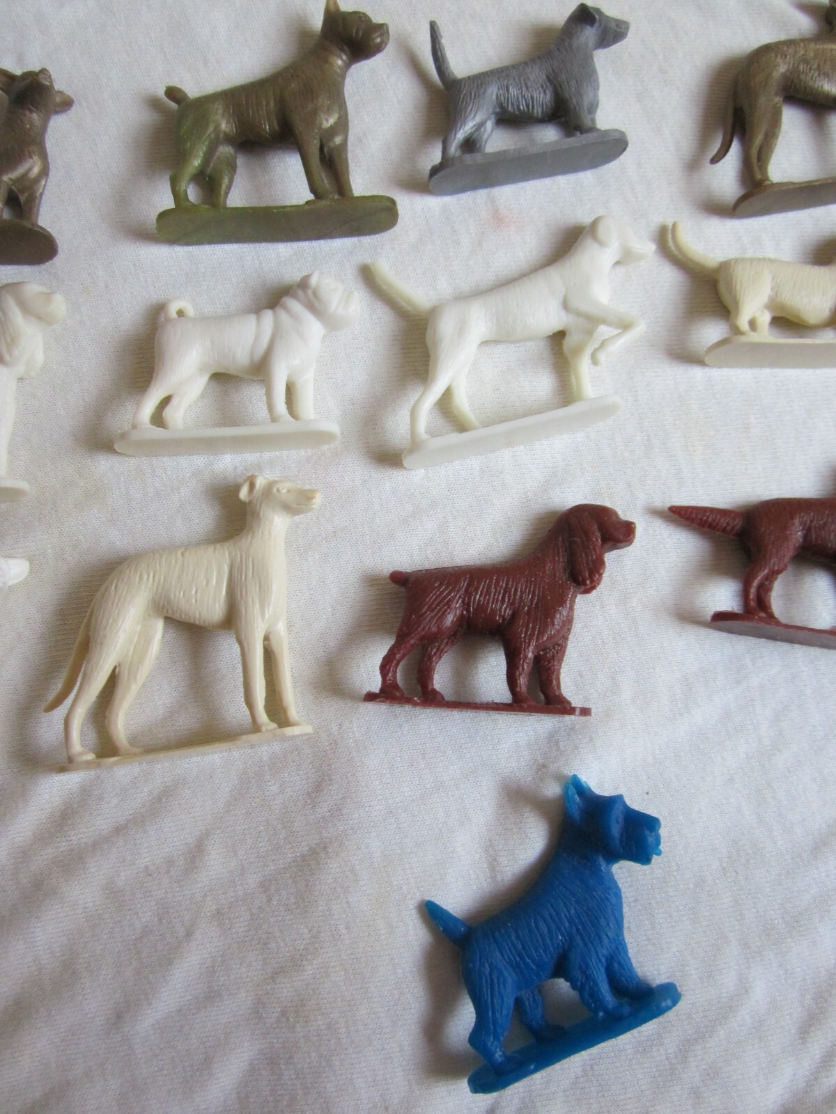 17 Vintage 1950’s-1960’s Nabisco Cereal Premiums Rubenstein Soft Plastic Dogs