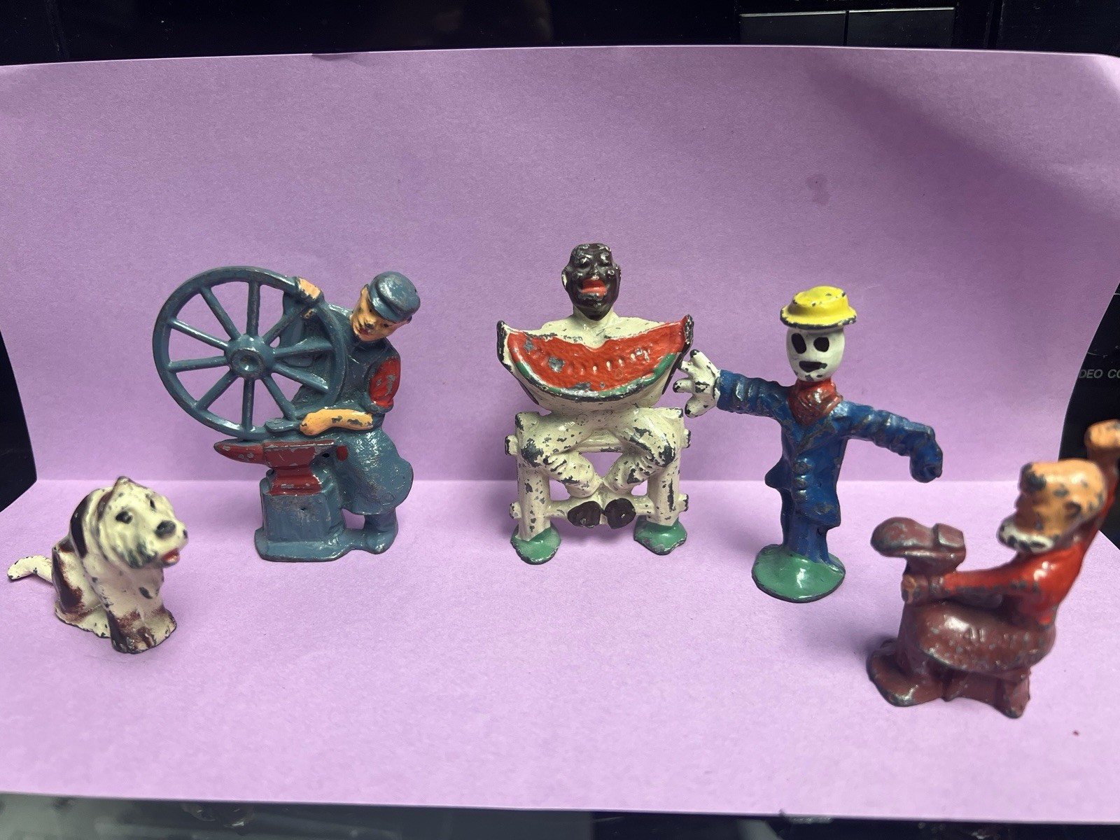 5 Vtg Manoil Happy Farm Figures Watermelon Dog Blacksmith Scarecrow Shoemaker