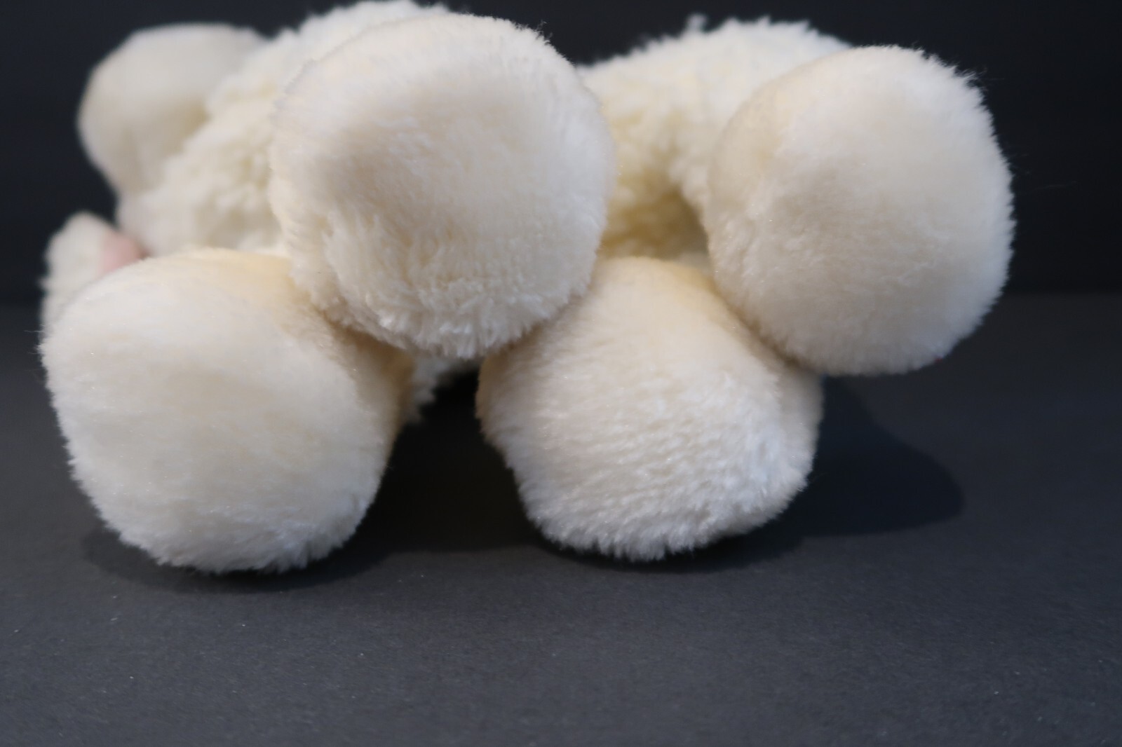 VTG 1988 Graphics Intl Heartline Lamb Plush Ivory Sherpa Fleece Green Ribbon