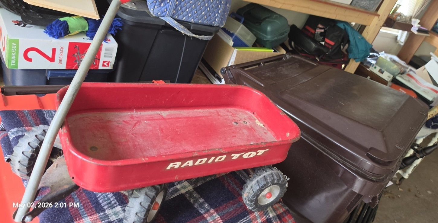Radio Tot Vintage Red Pull Toy Wagon for Kids Ages 4-7 8-11 Years Collectible