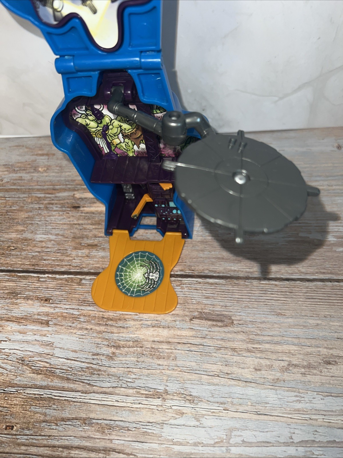Marvel Spider-Man Toy Biz Wonder Studios Micro Playset 1996 Incomplete!