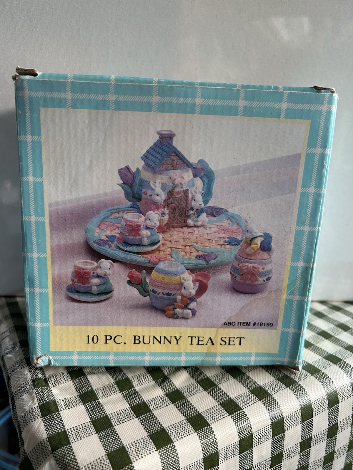 Miniature Porcelain China Bunny Rabbit Tea Set 10 Pieces