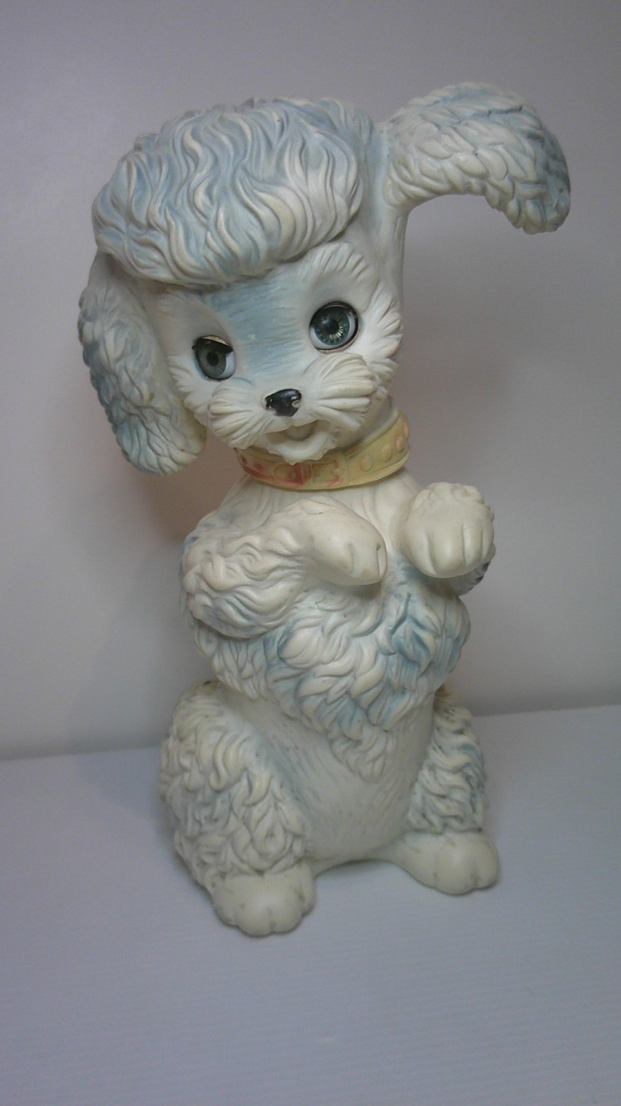 Edward Mobley co. Arrow rubber squeaky toy of poodle head turns sleepy eyes Z148