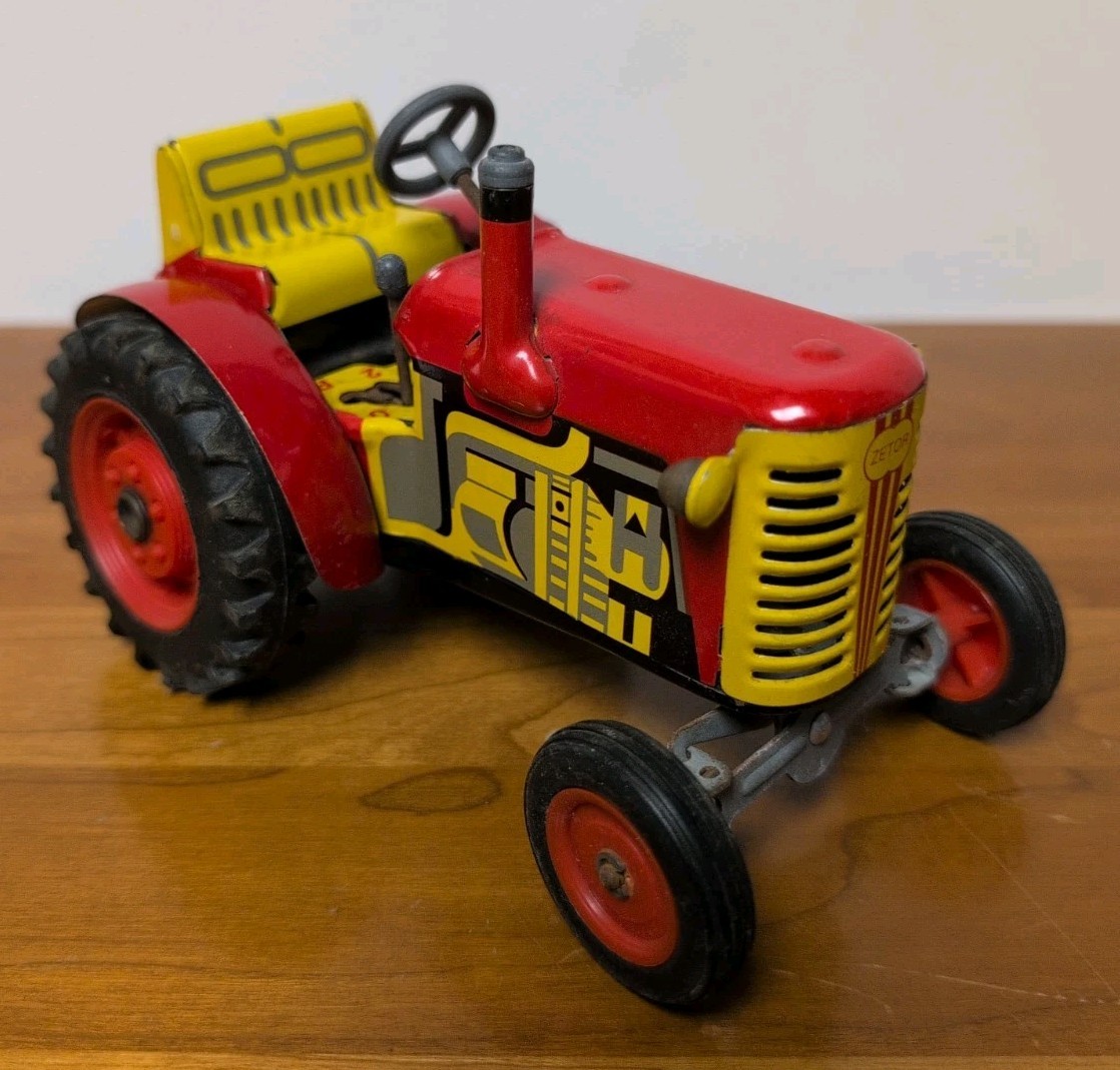 VINTAGE KOVAP ZETOR TRACTOR WORKING TOY MADE IN CZECH REPUBLIC TIN LITHO