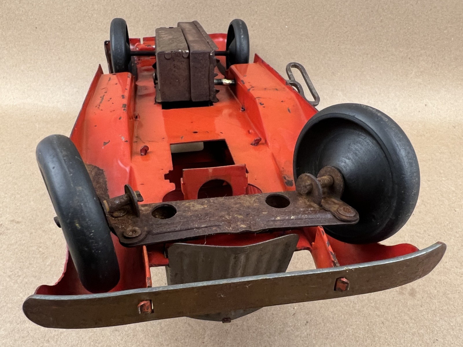VTG 1930s Marx Siren Fire Chief coupe, steel metal wind up toy car, working