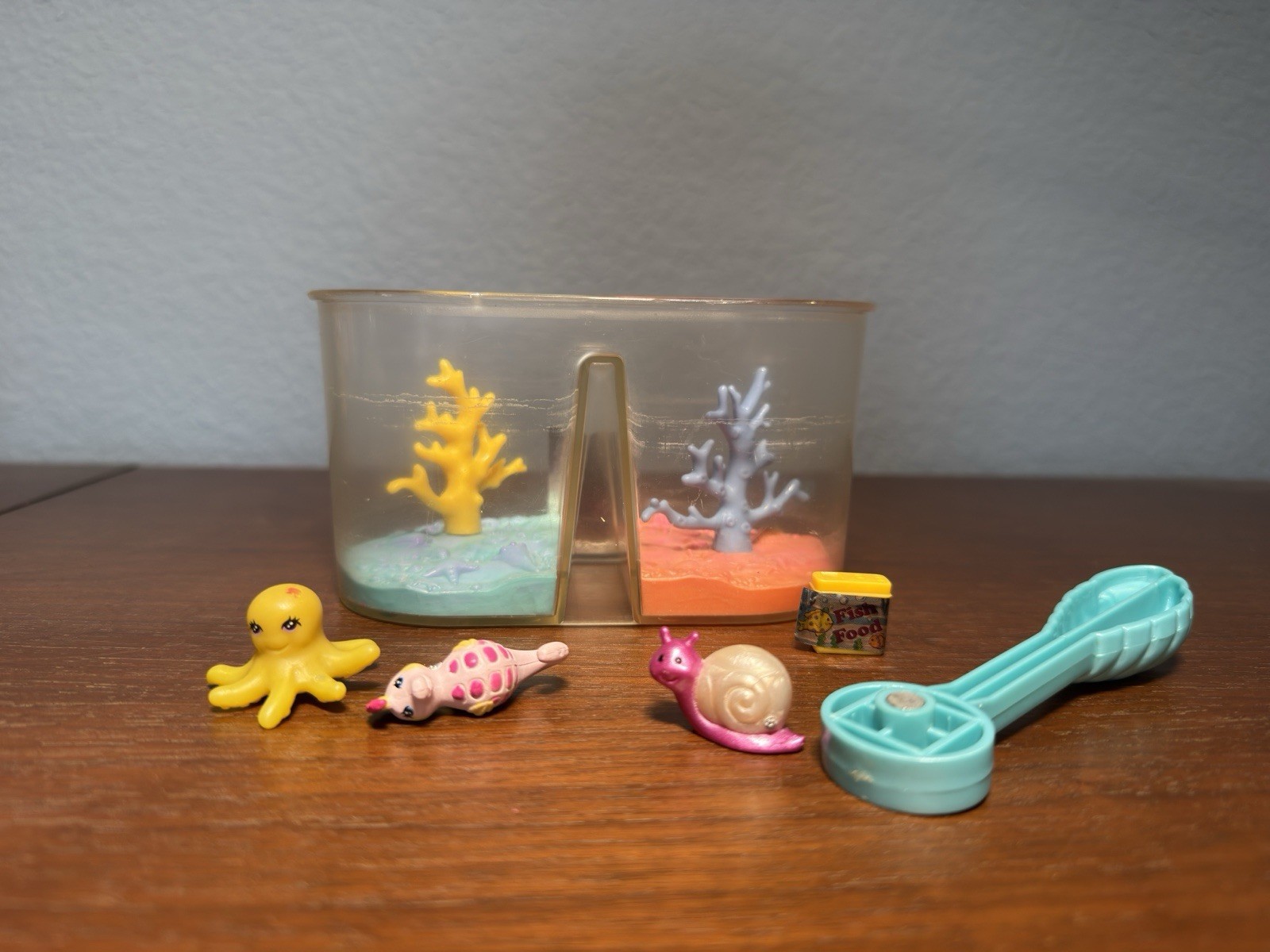 Vtg Kenner Littlest Pet Shop LPS Deepsea Divers with Coral Tank 1994 Complete