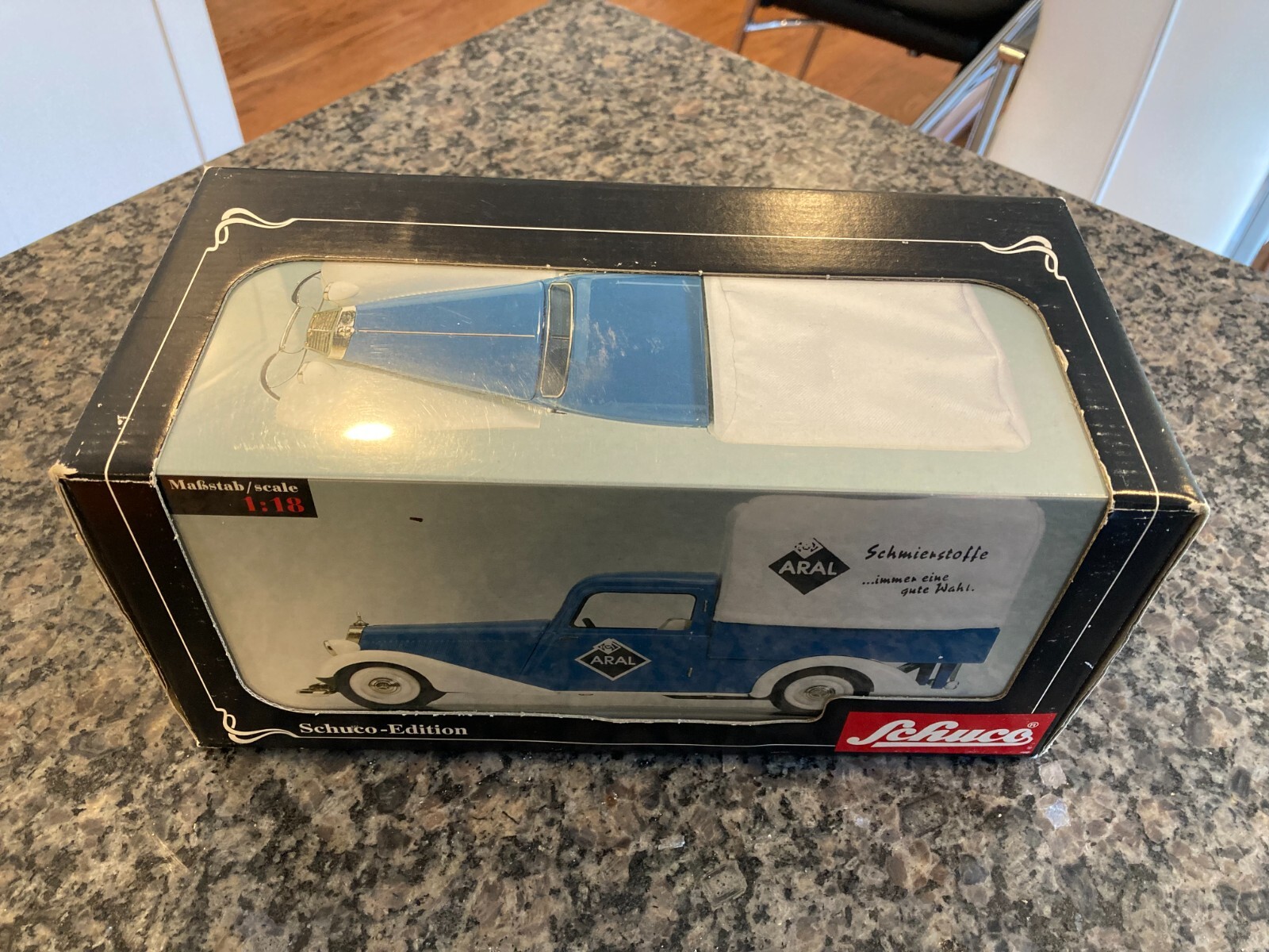 VINTAGE, NOS, SCHUCO TIN CLOCKWORK MERCEDES-BENZ 170V PLANENWAGEN ARAL NR.00042
