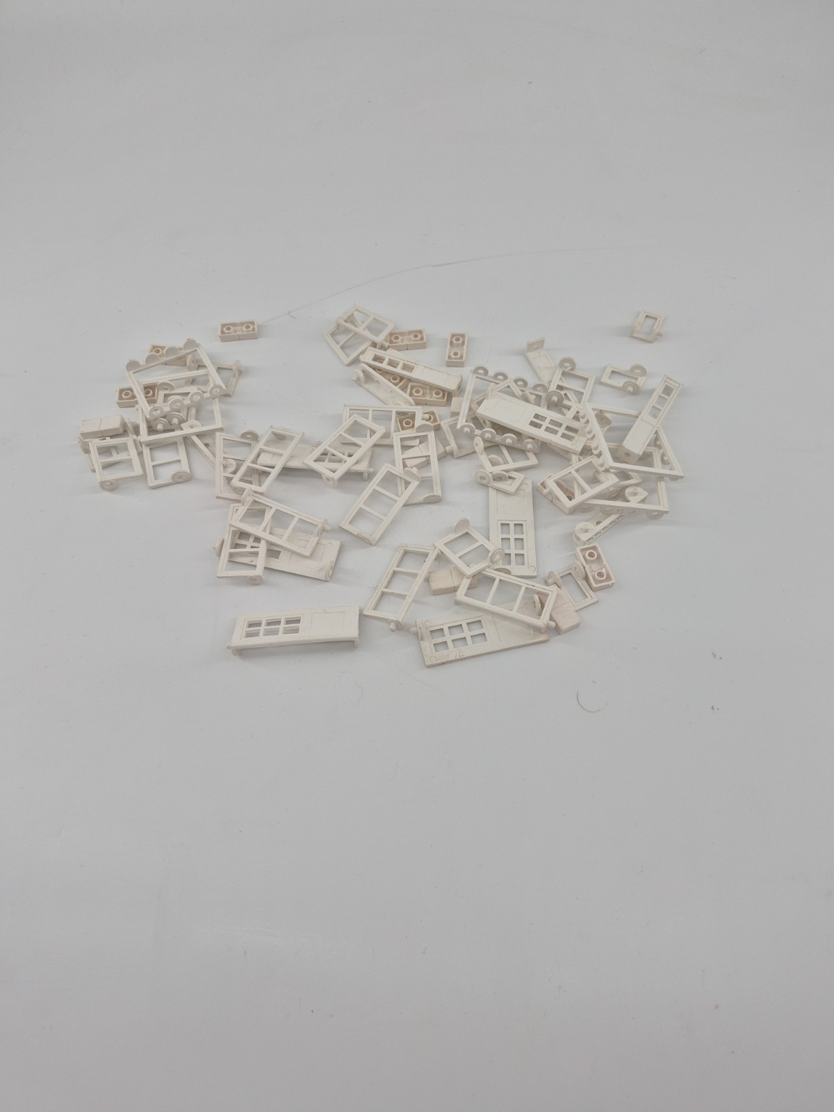 Large Lot – Vintage American Bricks Red and White Building Blocks With Booklet
