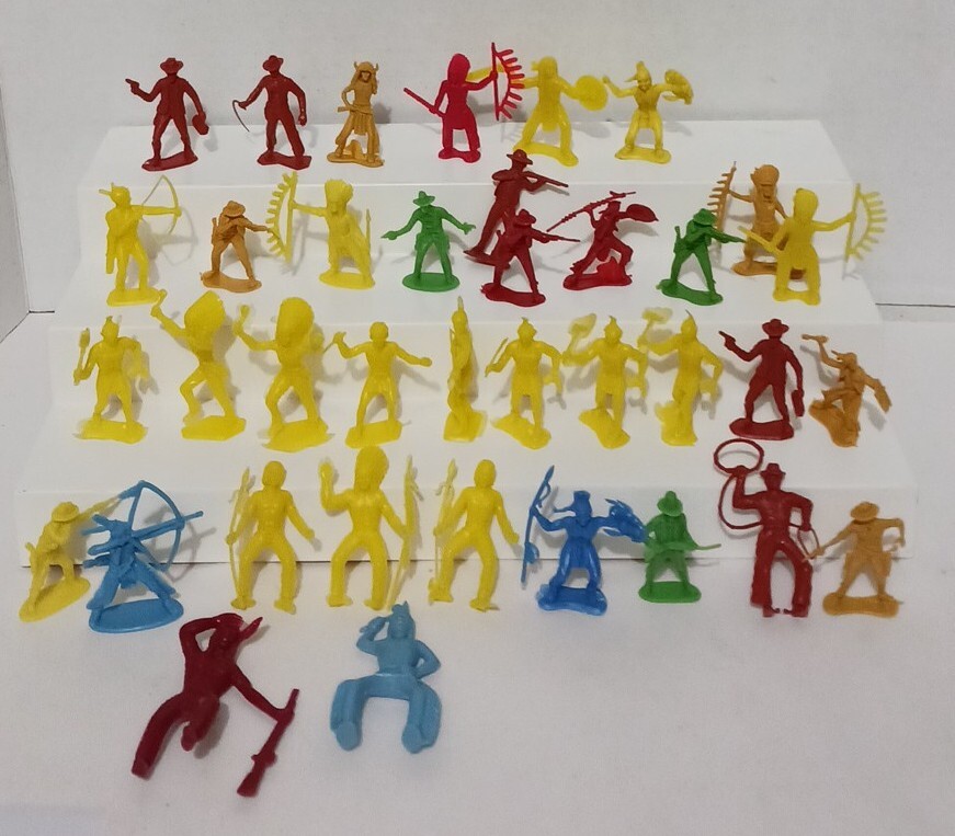 Vintage MPC/Greenbrier/No Name Plastic Cowboy & Indian Figures Mixed Lot of 37