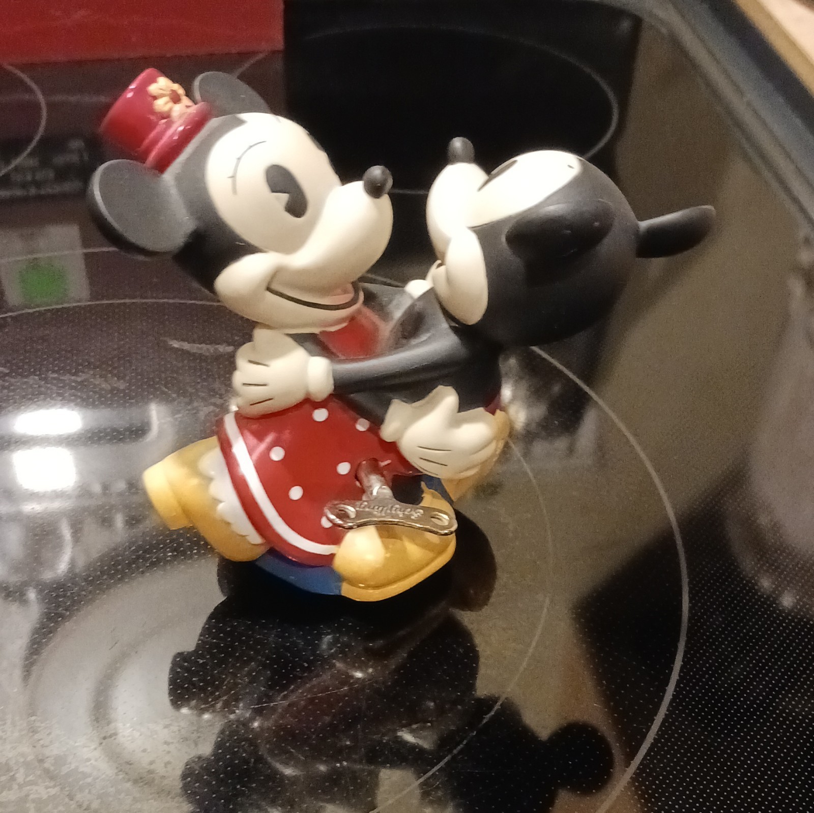 Schylling Mickey & Minnie Mouse Wind-Up Dancing Toy Figurine