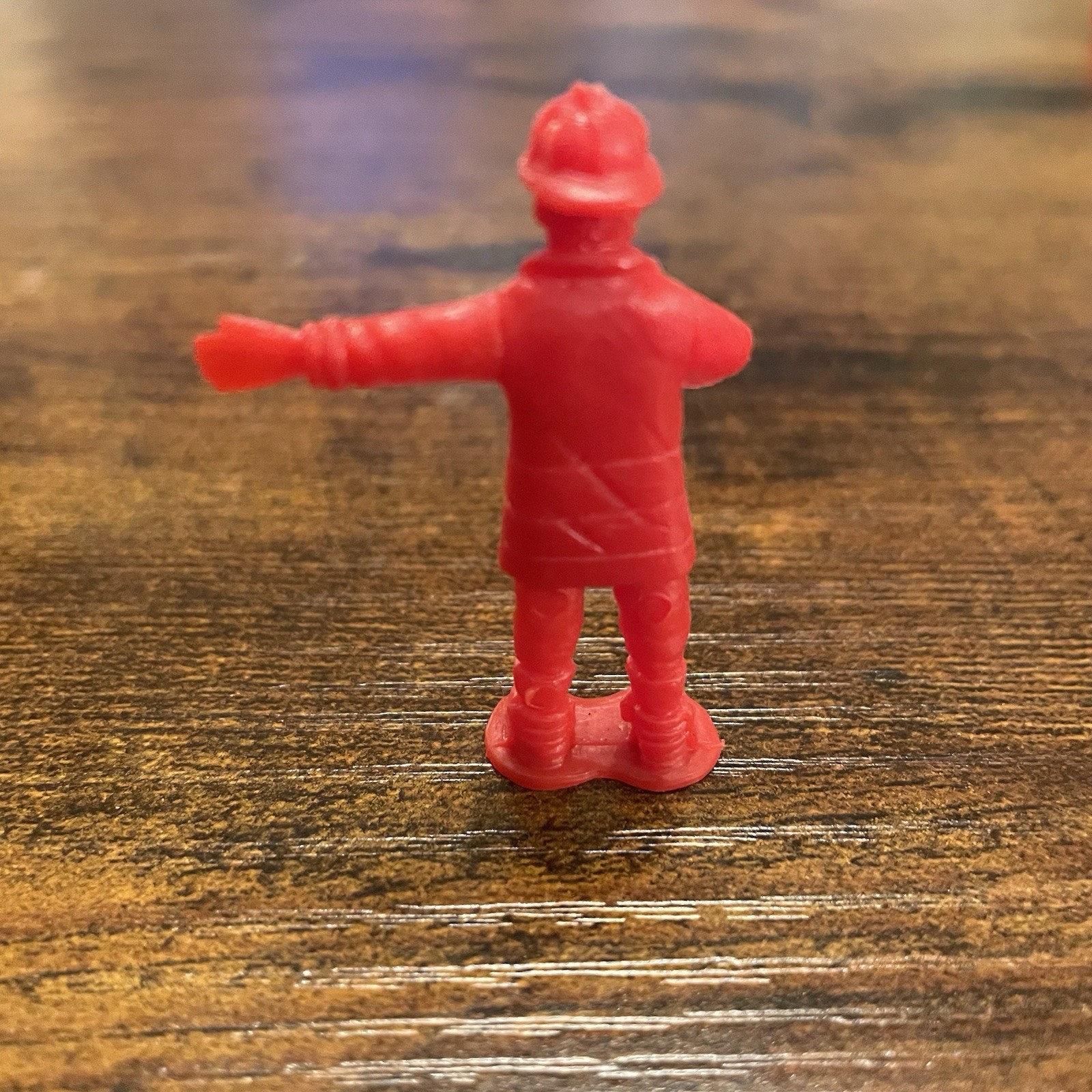 ✅Vintage Red Firefighter 4″ Toy Figures Hard Plastic PVC 5 Poses Rare #️⃣0021