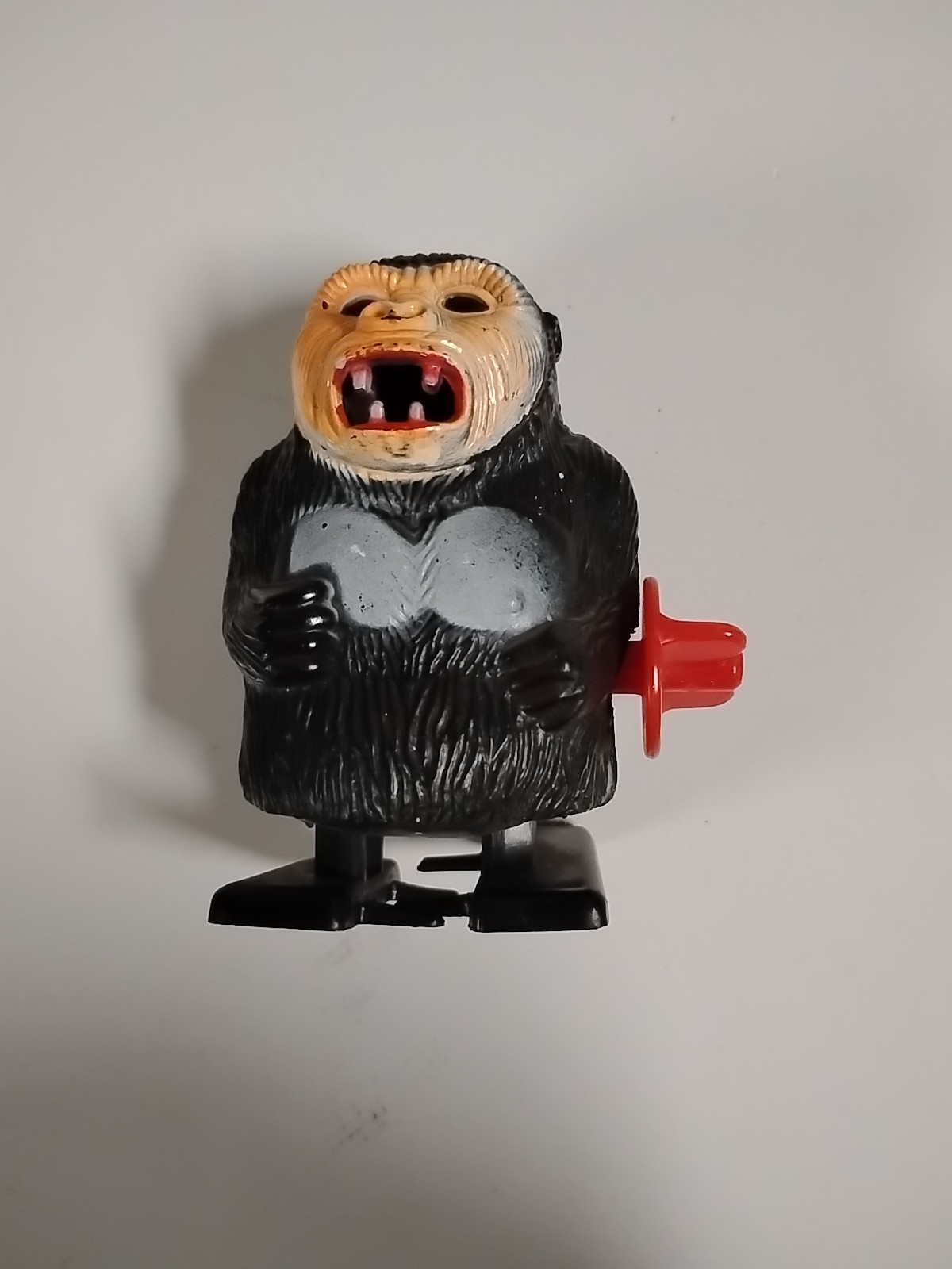 Vintage Wind Up Toy King Kong 3” Figure Plastic Ape Hong Kong 1970’s