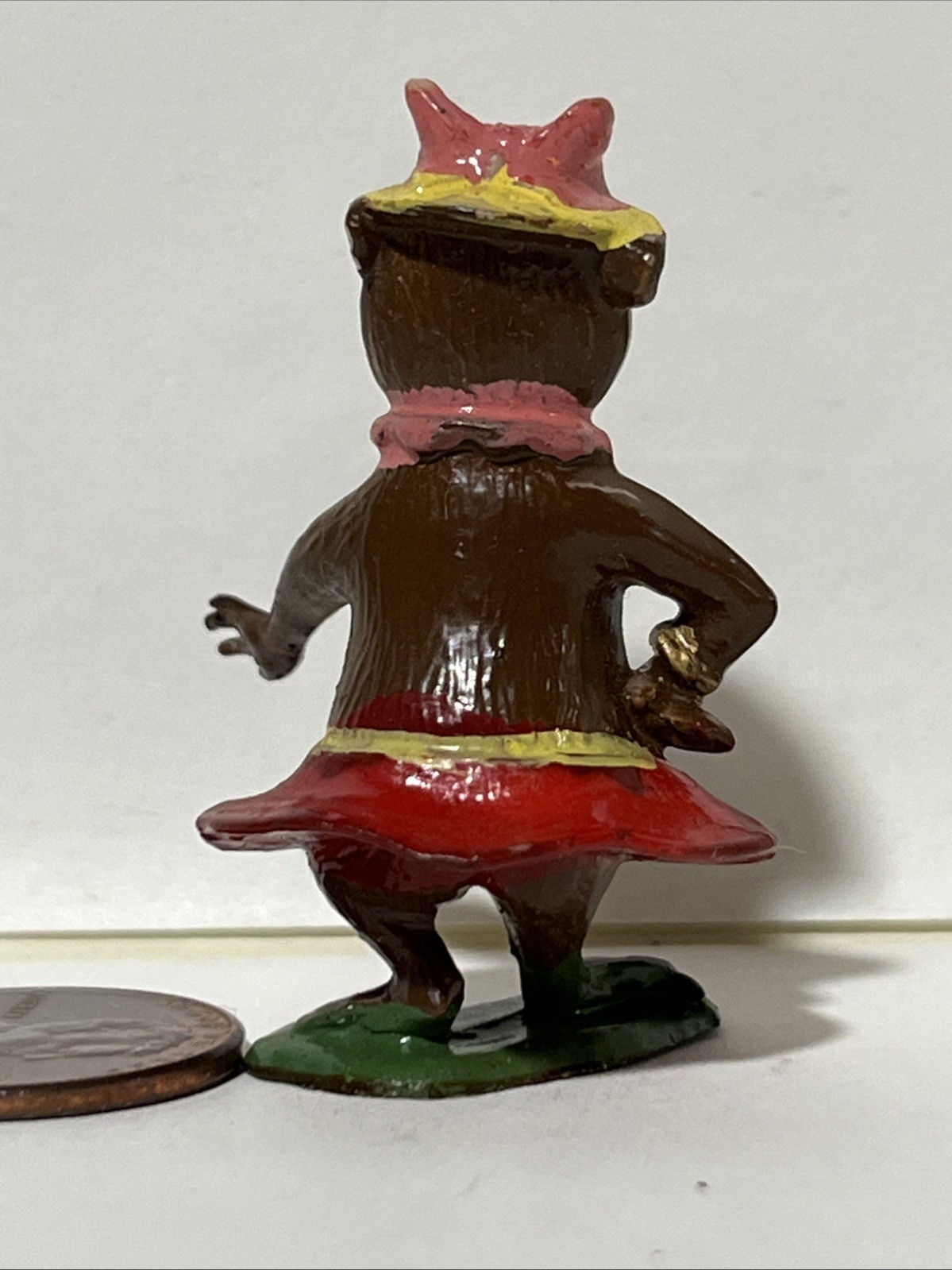 Marx TV Tinykin Cindy plastic figure Hanna Barbera Yogi Bear character & flat