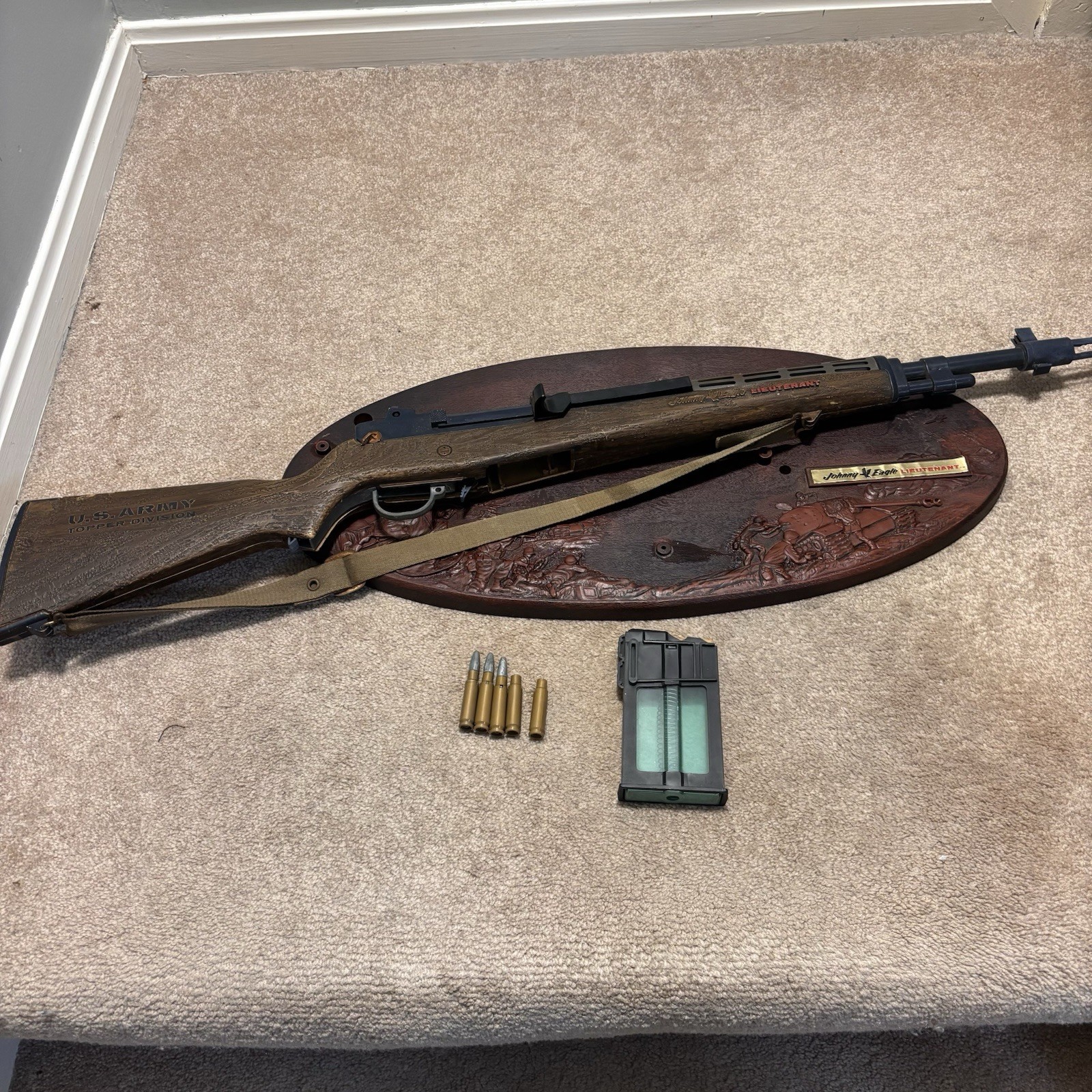 Rare Johnny Eagle Lieutenant Topper Toy Rifle Vintage 1960s US Army w Mag Mount