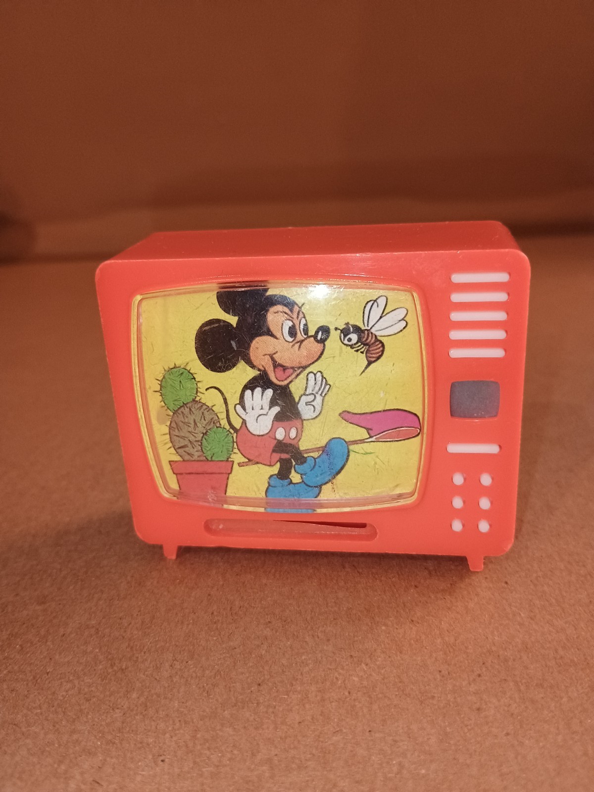 Vintage 1960s Platiskop Disney Mickey Mouse Sideshow Viewer.