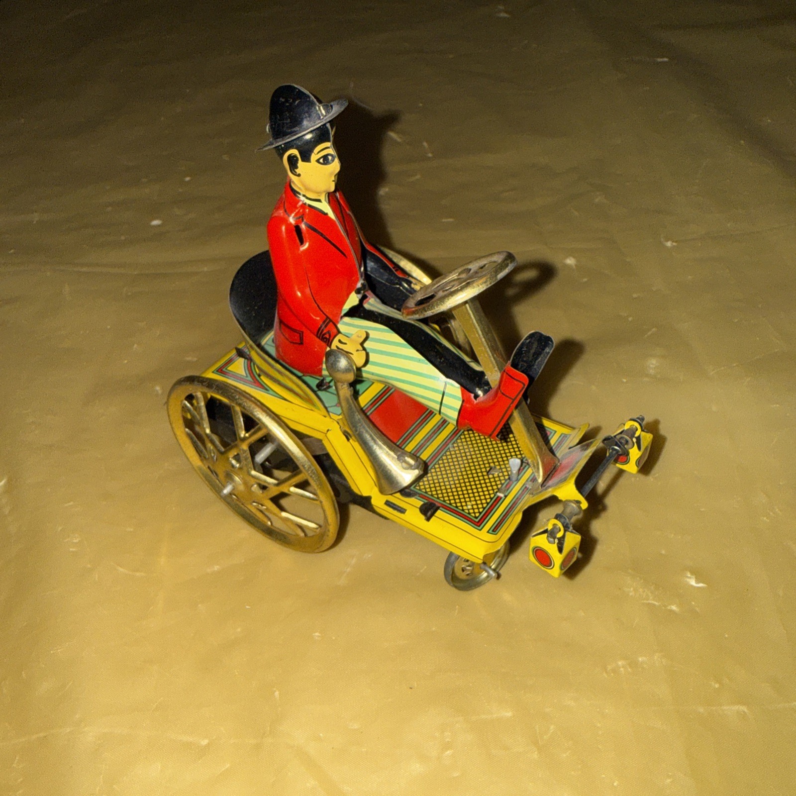 Bb244- Vintage Paya Tin Three wheel auto car