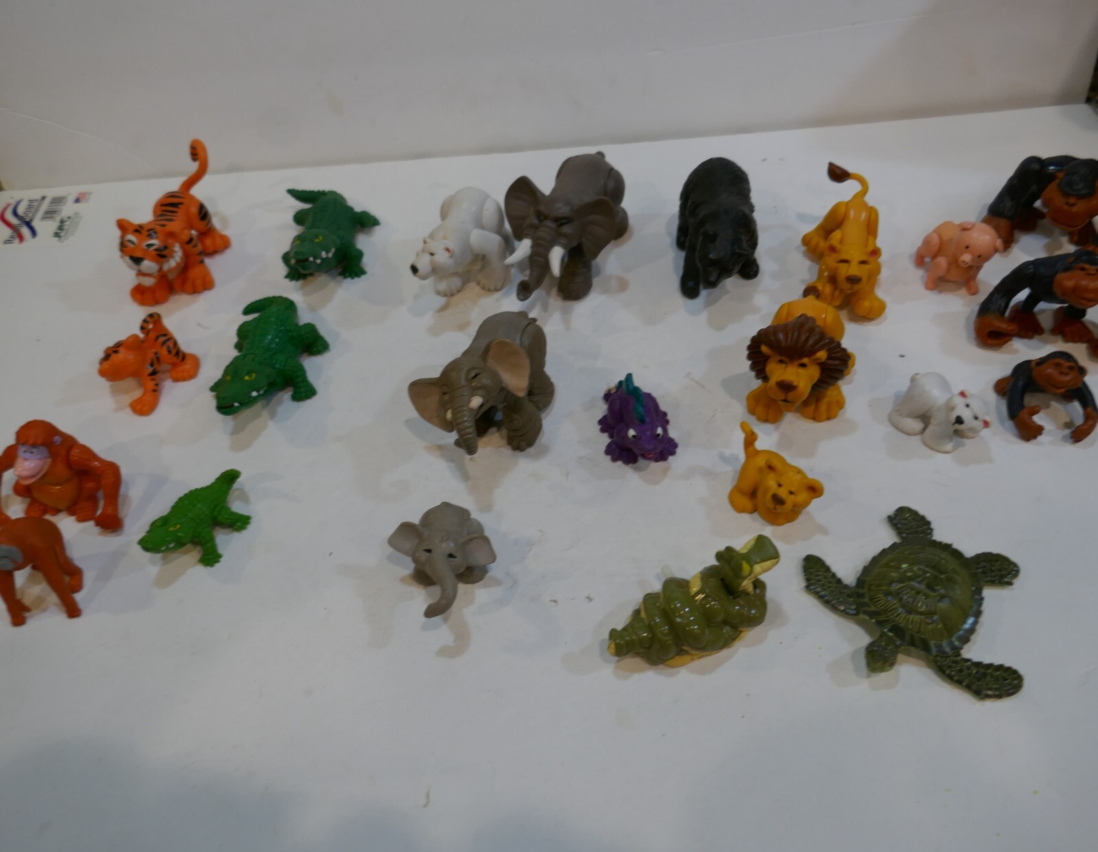 Vtg Lot Of 23 Toy Wild Animals Hard Rubber Plastic Turtle, Monkey Lion,Elephan