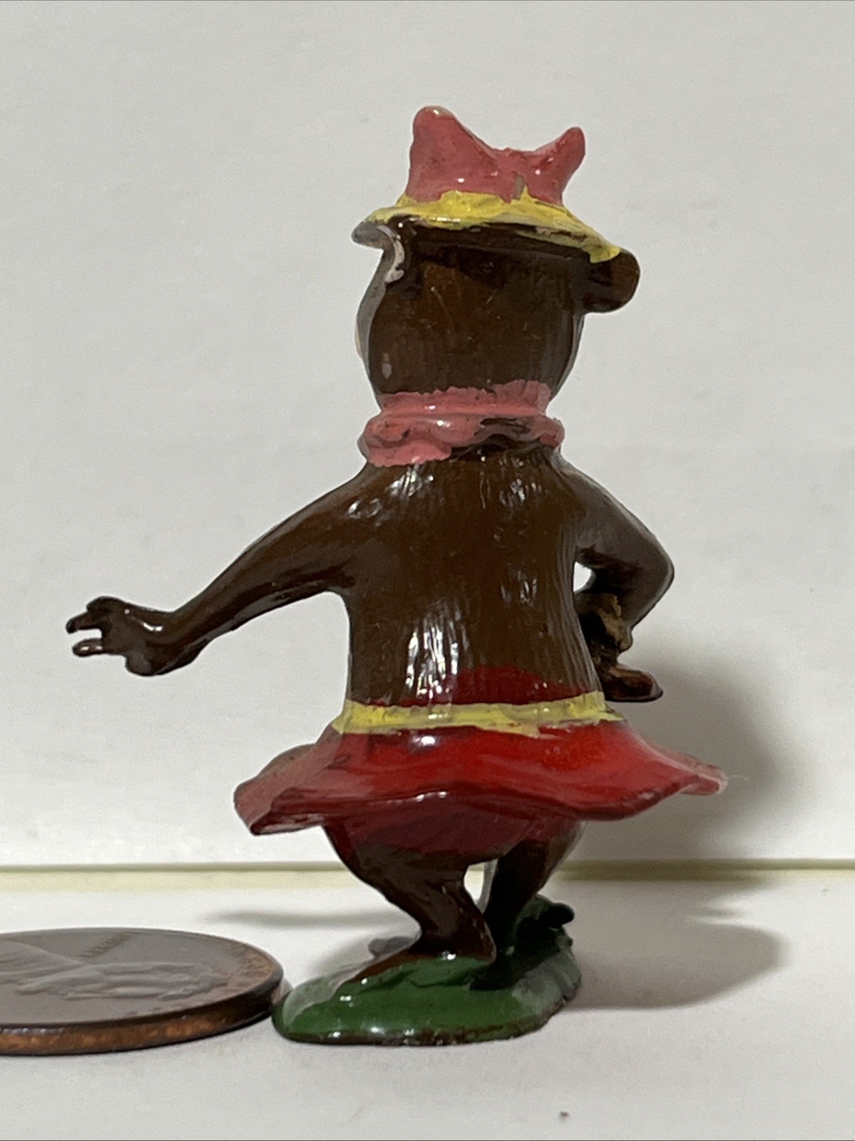 Marx TV Tinykin Cindy plastic figure Hanna Barbera Yogi Bear character & flat