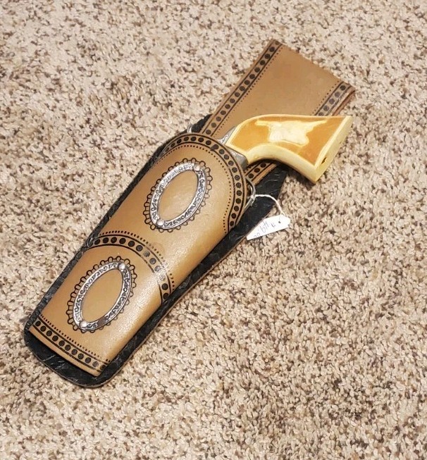 Gabriel Cap Gun Die Cast Ivory Bull Steer Handle Grip w/Holster