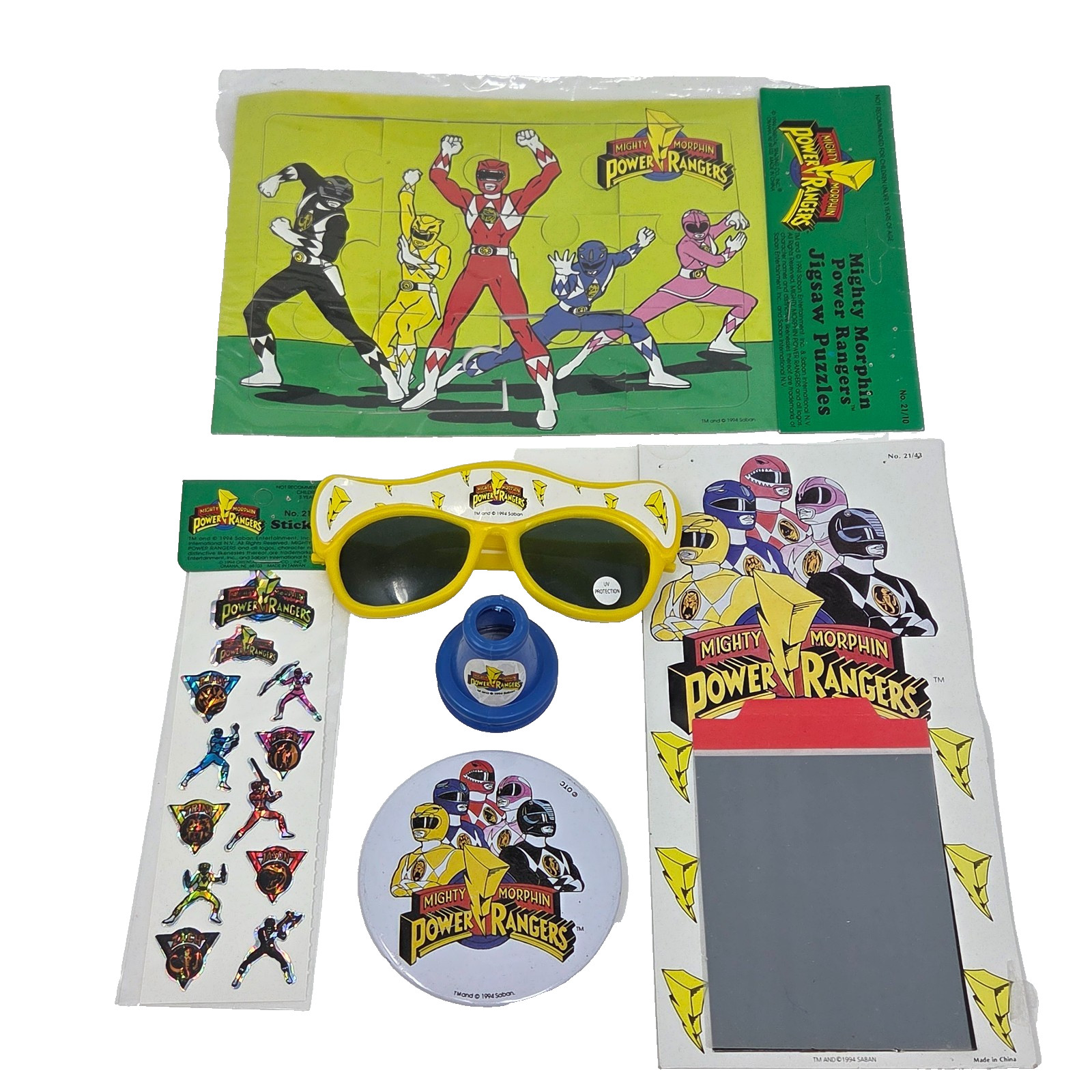 VINTAGE 1990’s MIGHTY MORPHIN POWER RANGERS LOT PUZZLE STICKERS GLASSES PIN