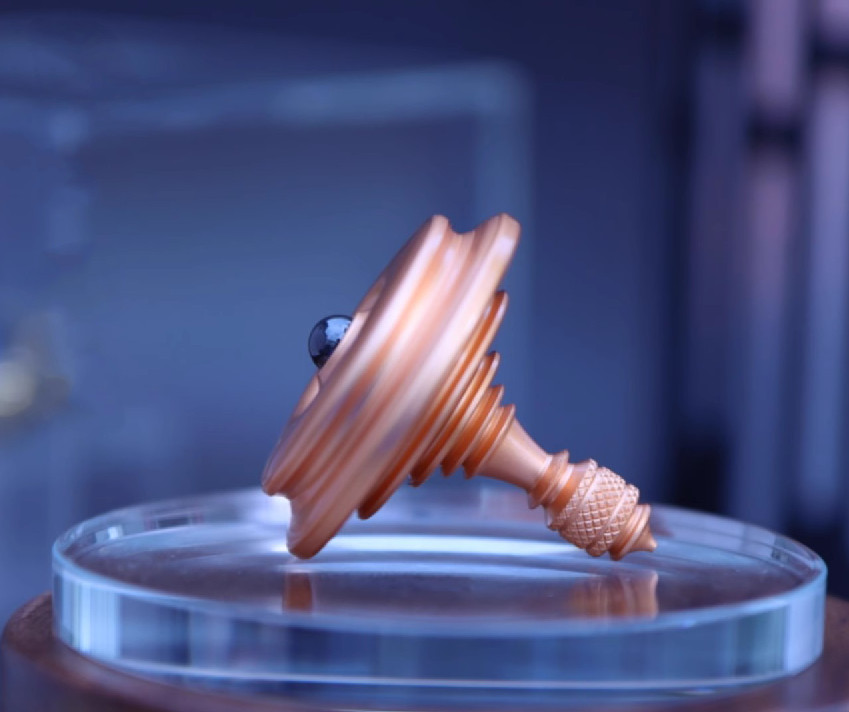 New Copper Hand Twisting Spinning Top Ceramic Bead EDC Fidget Spinner Toy