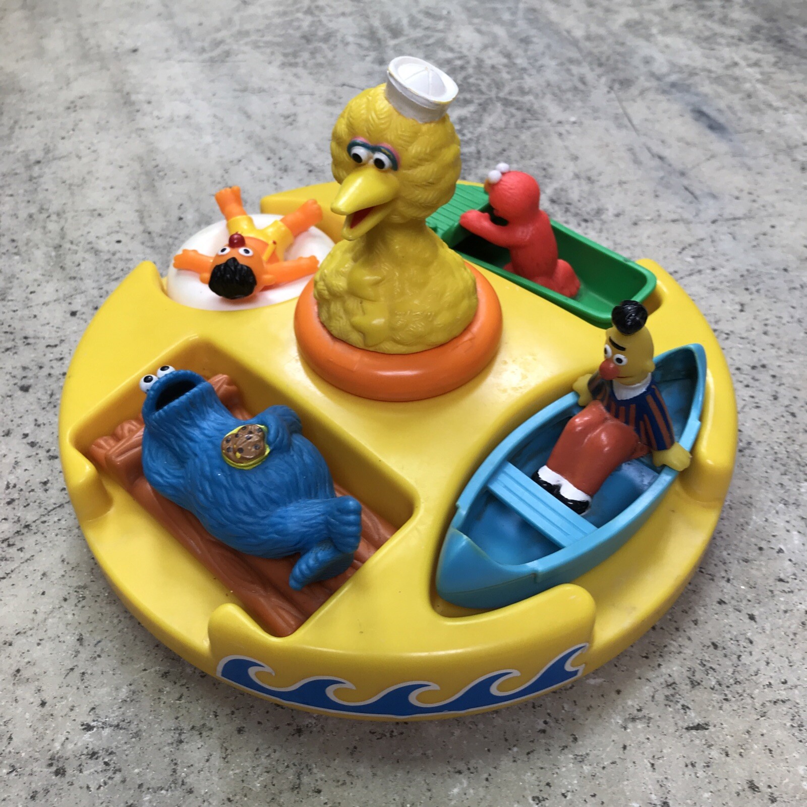Big Bird Cookie Monster Bert Ernie Elmo Illco SESAME STREET Shape Sort Bath Toy
